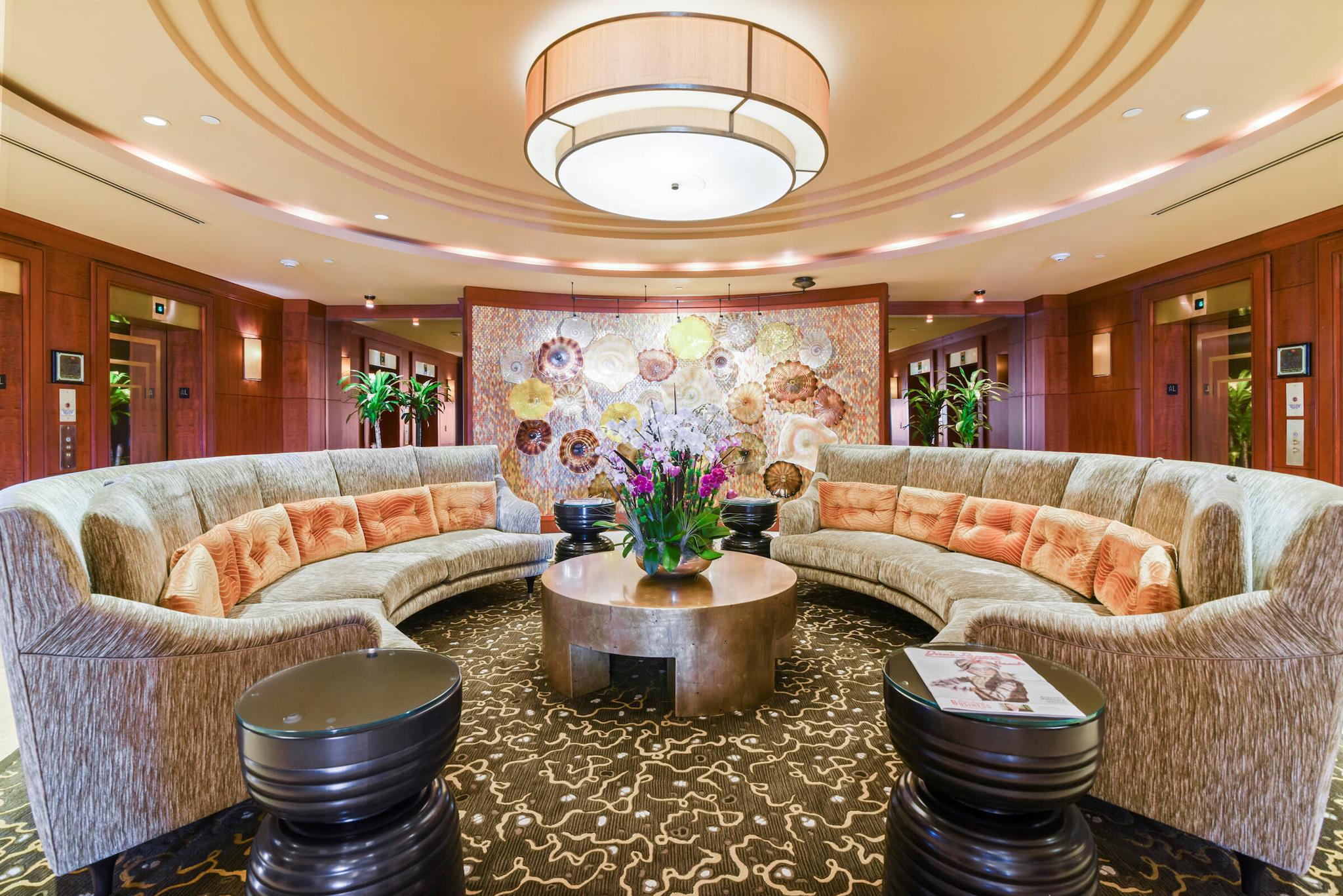 LUXURIA CONDO - Residential