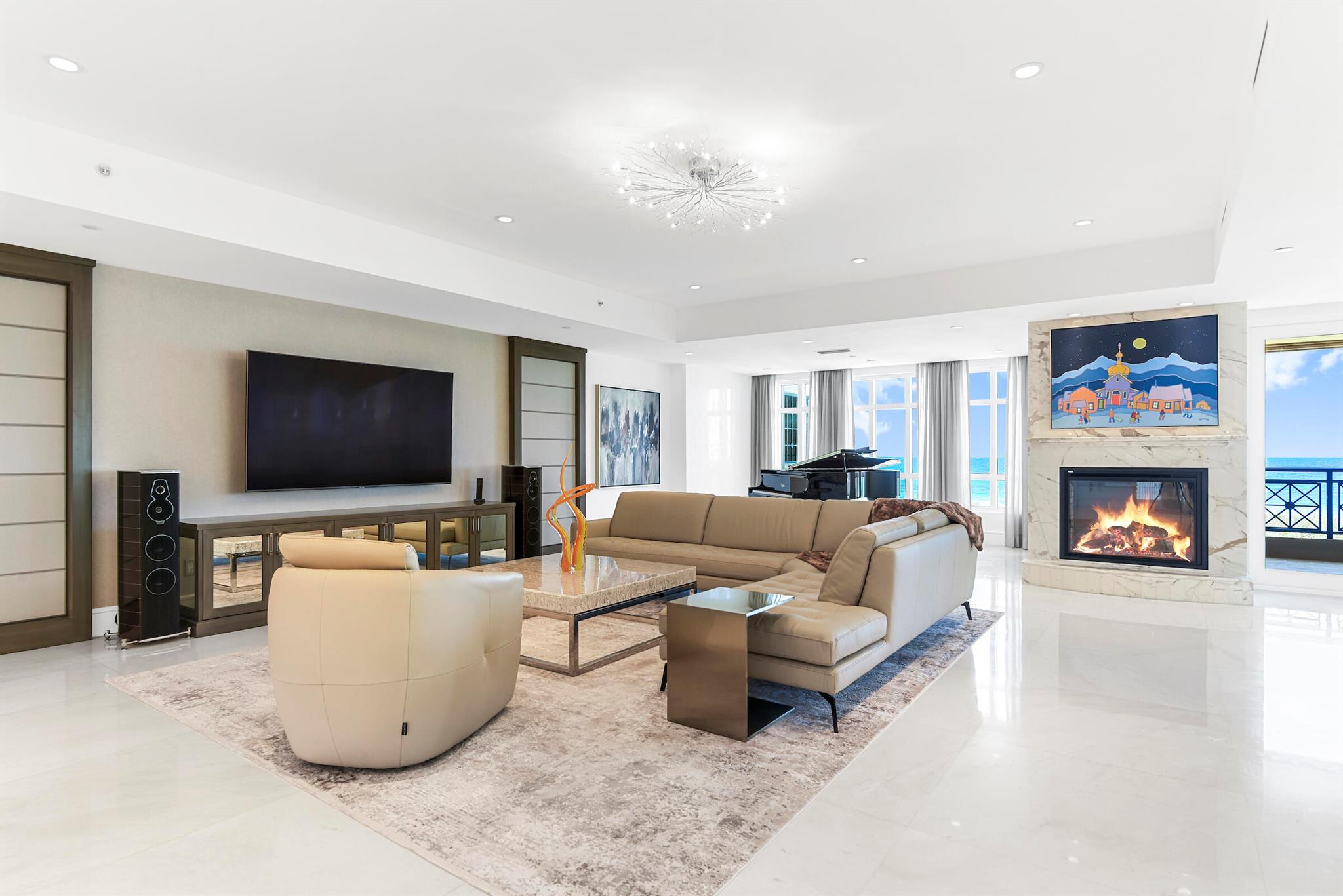 LUXURIA CONDO - Residential