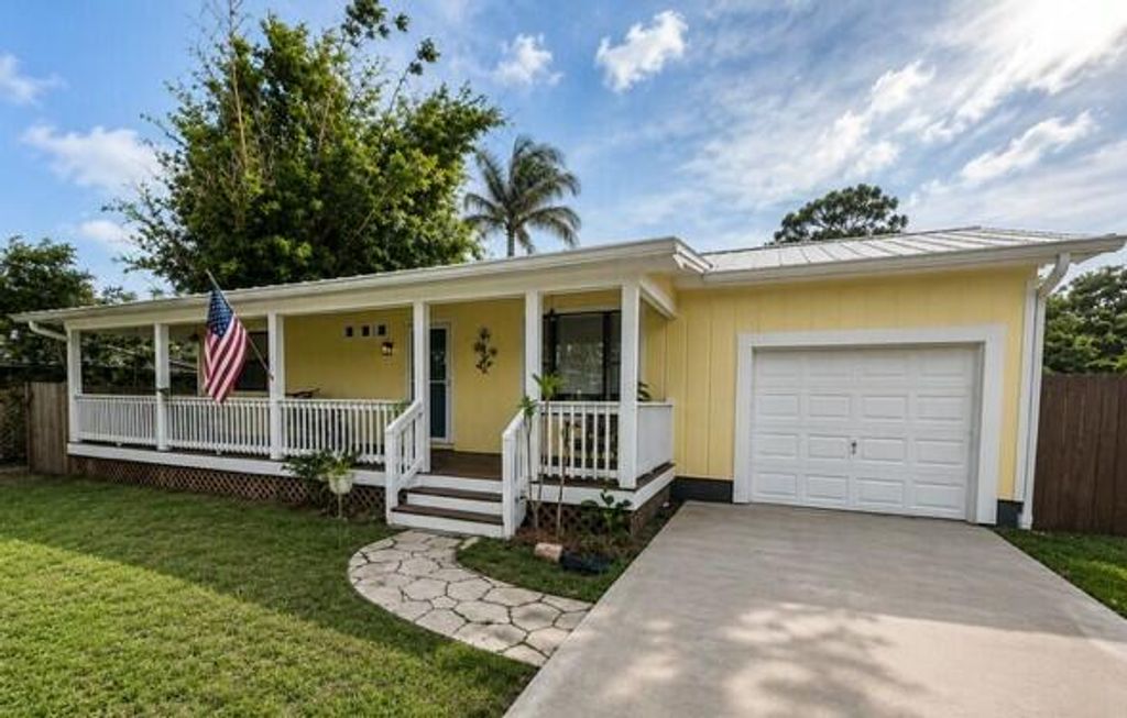 Photo of 6518 SE Held Court, Stuart, FL 34997 (MLS # B26034742)