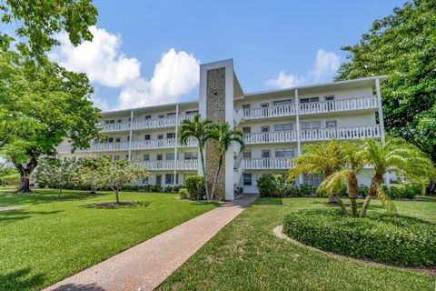 A home in Deerfield Beach