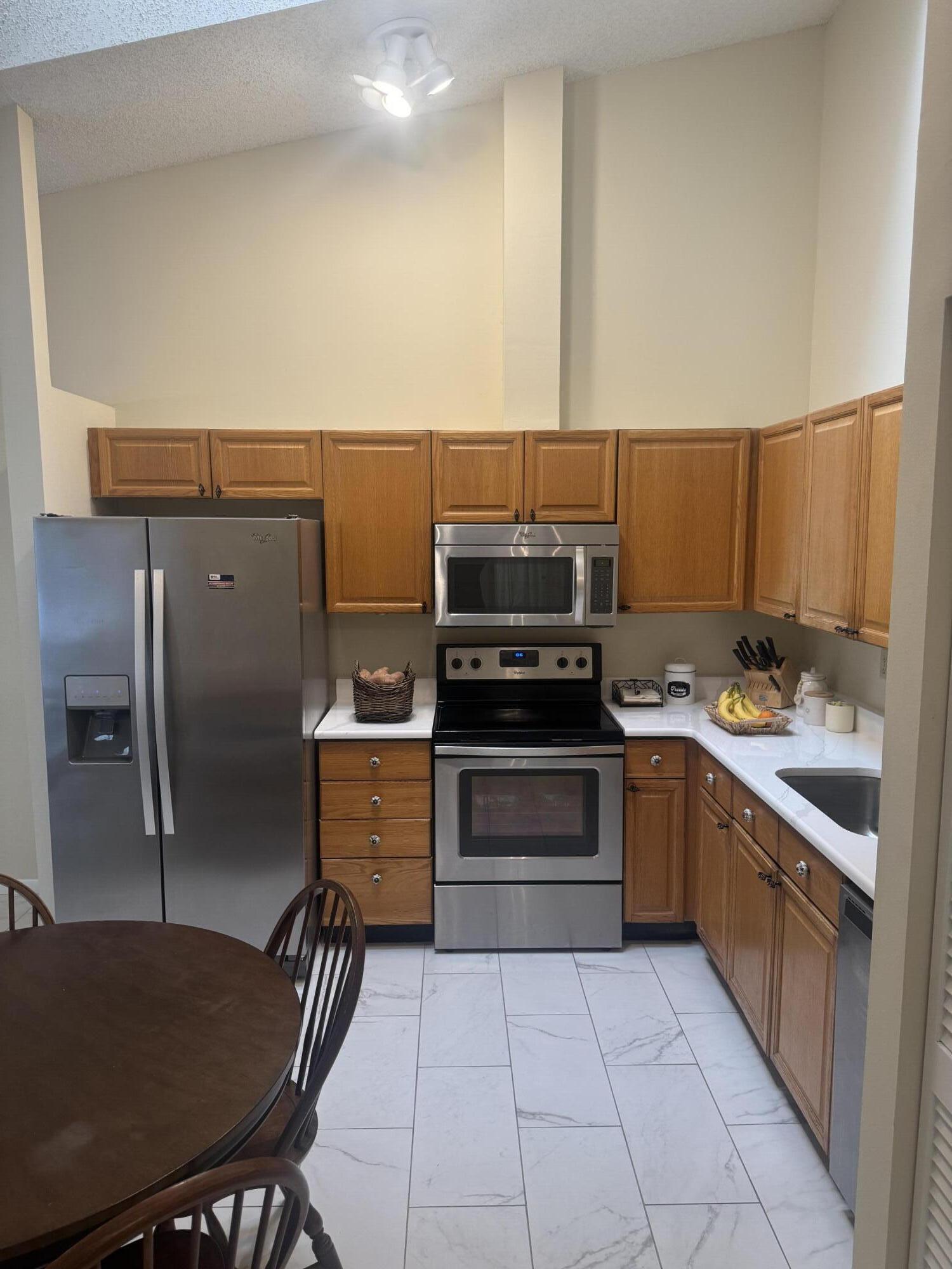 VILLAS OF GLENGARY - Residential