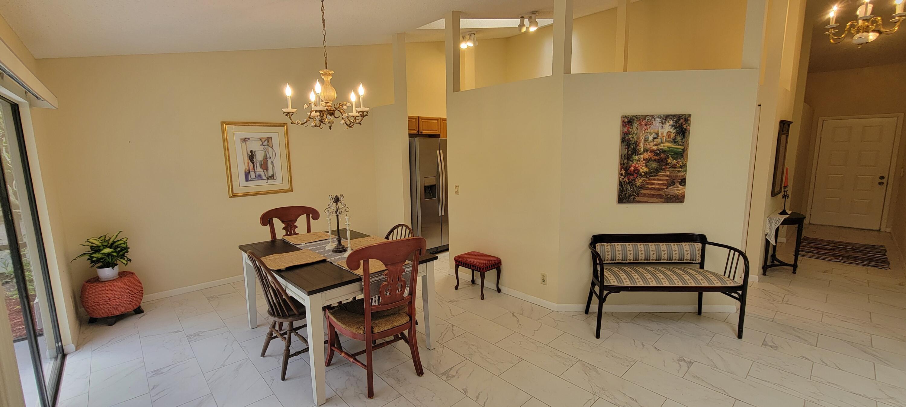 VILLAS OF GLENGARY - Residential