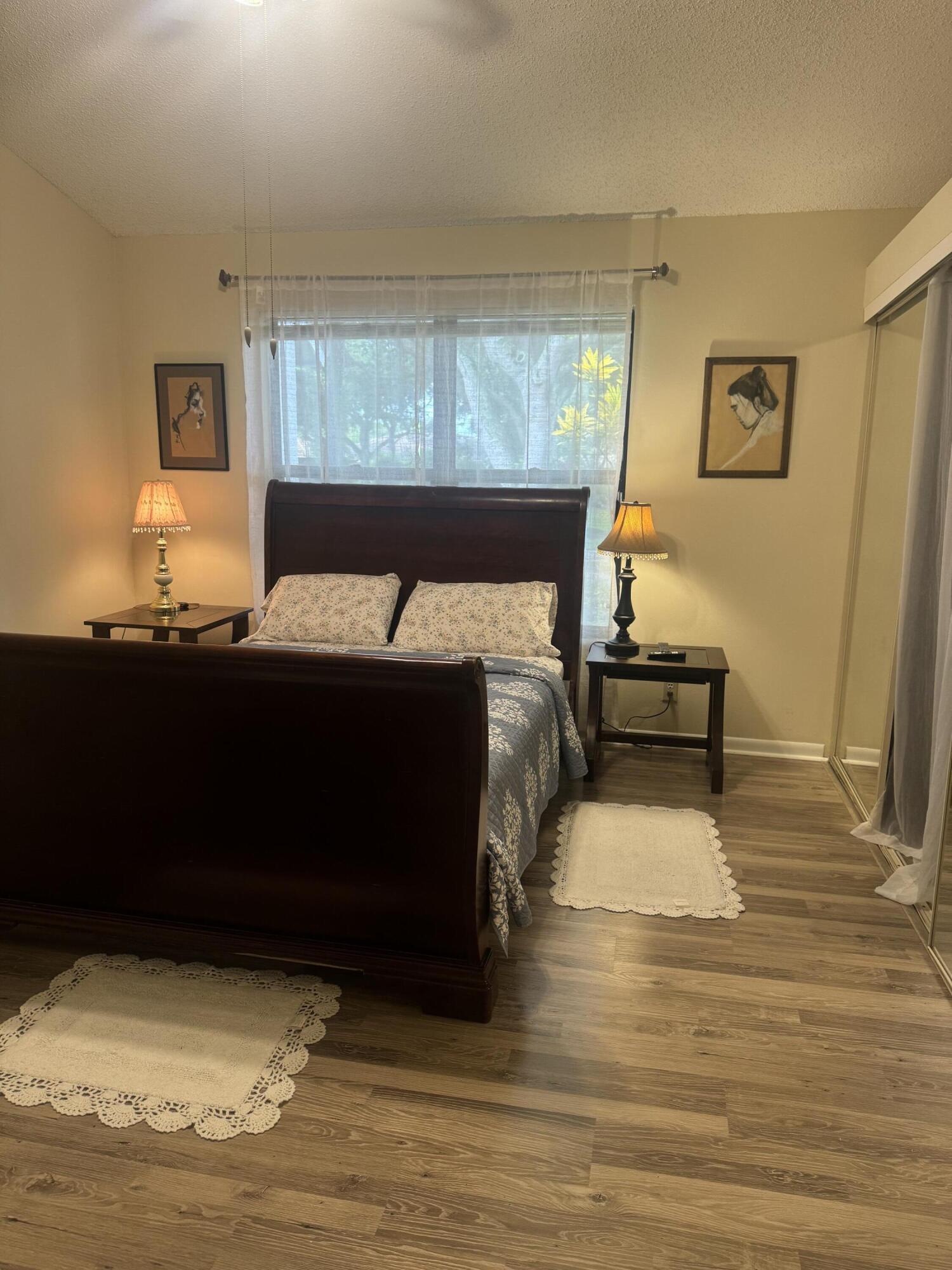 VILLAS OF GLENGARY - Residential