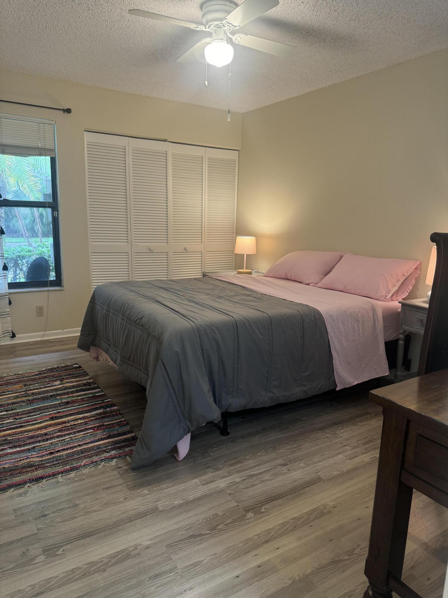 VILLAS OF GLENGARY - Residential