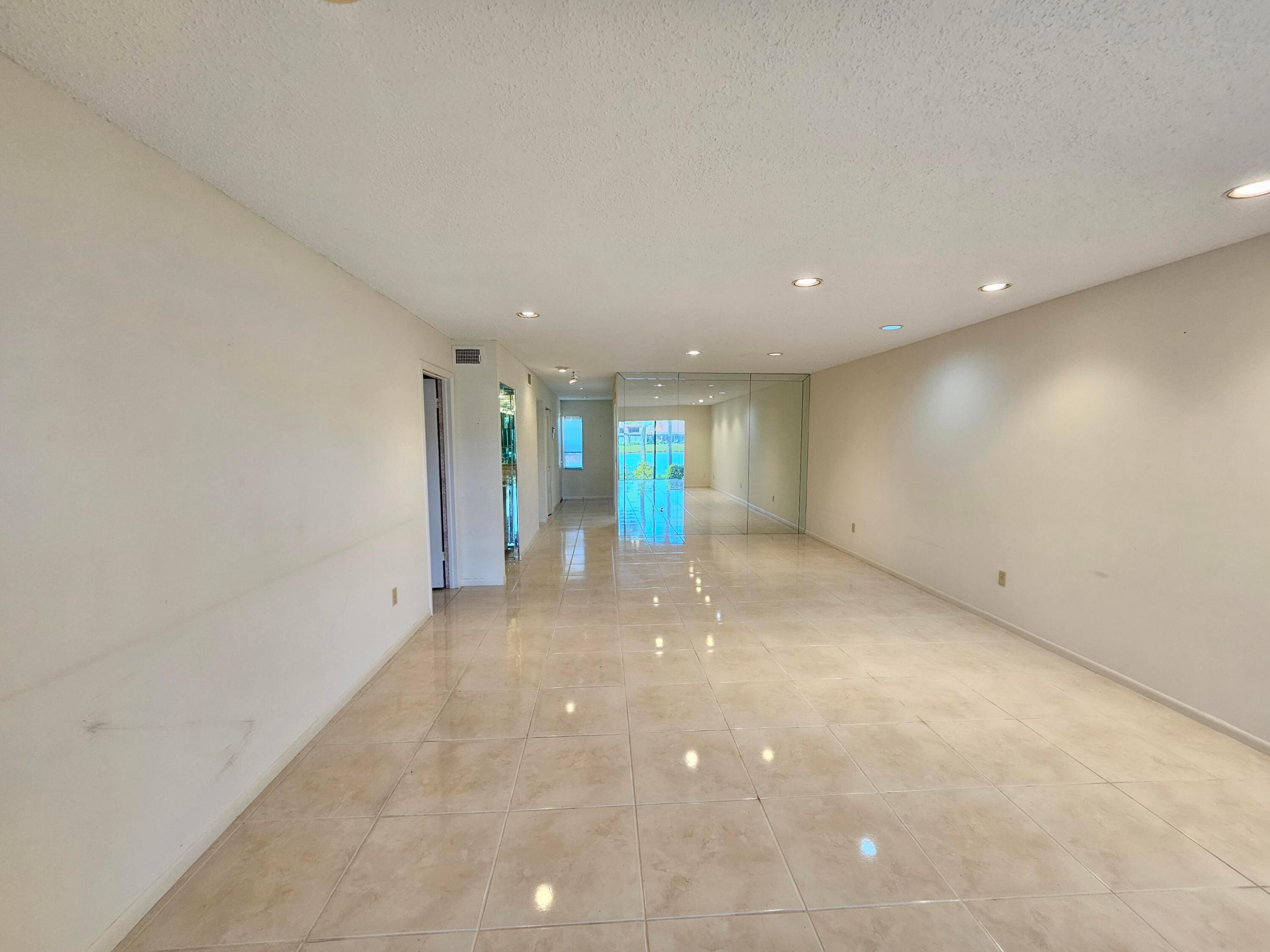 GLADES OF BOCA LAGO CONDO - Residential