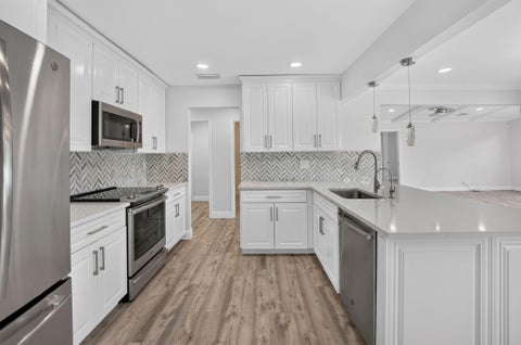 Tiny photo for 787 HAVANA Drive, Boca Raton, FL 33487 (MLS # B26089295)