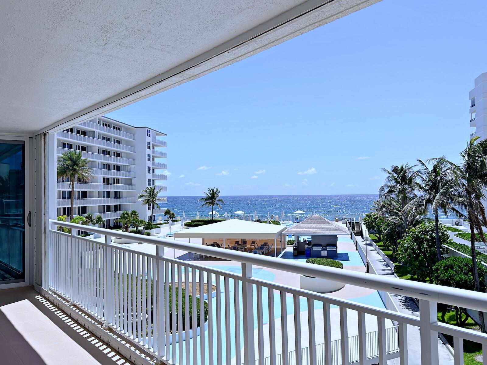 BARCLAY CONDO - Residential