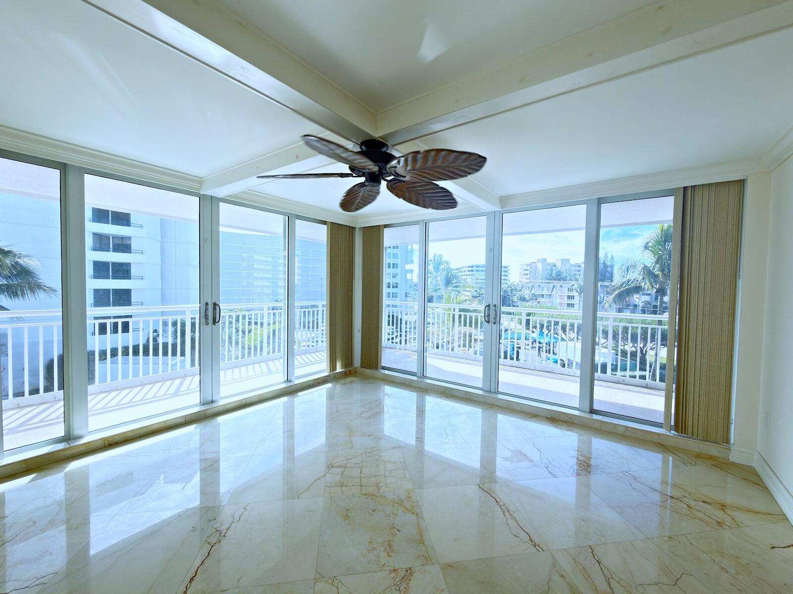 BARCLAY CONDO - Residential
