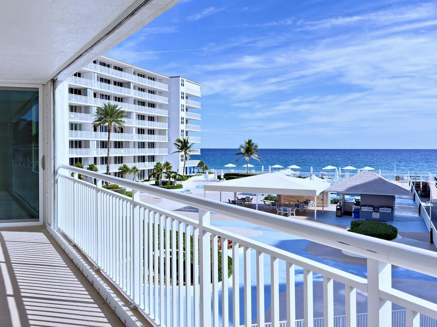 BARCLAY CONDO - Residential