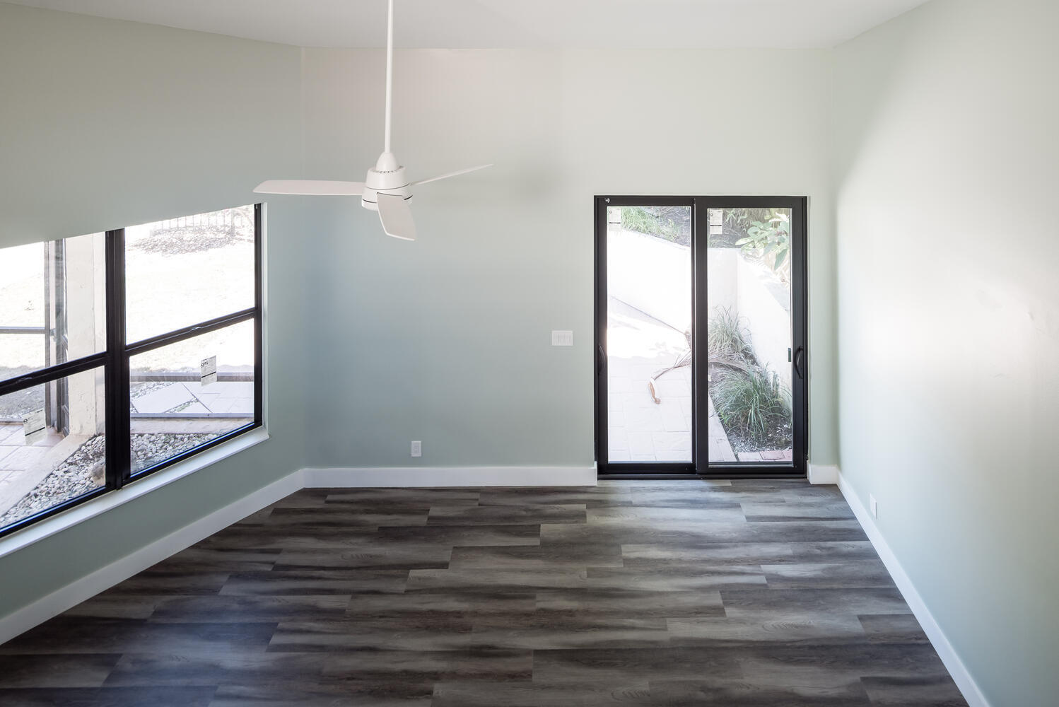 LOS RAYOS DE SOL - Residential Lease