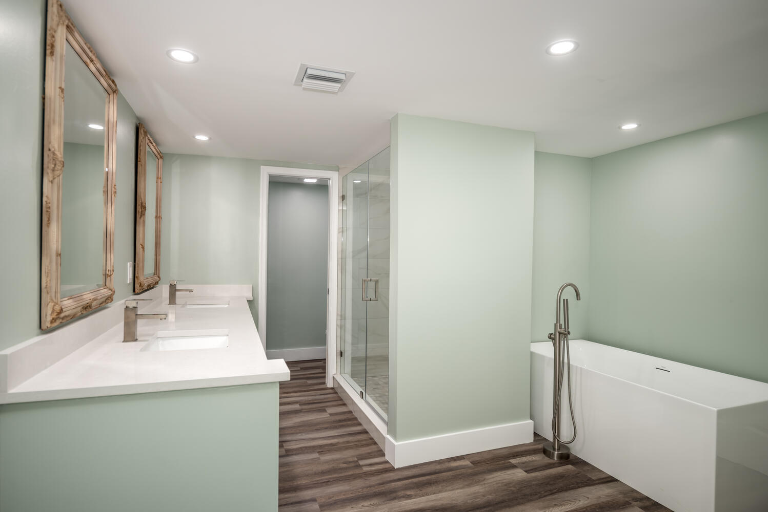 LOS RAYOS DE SOL - Residential Lease