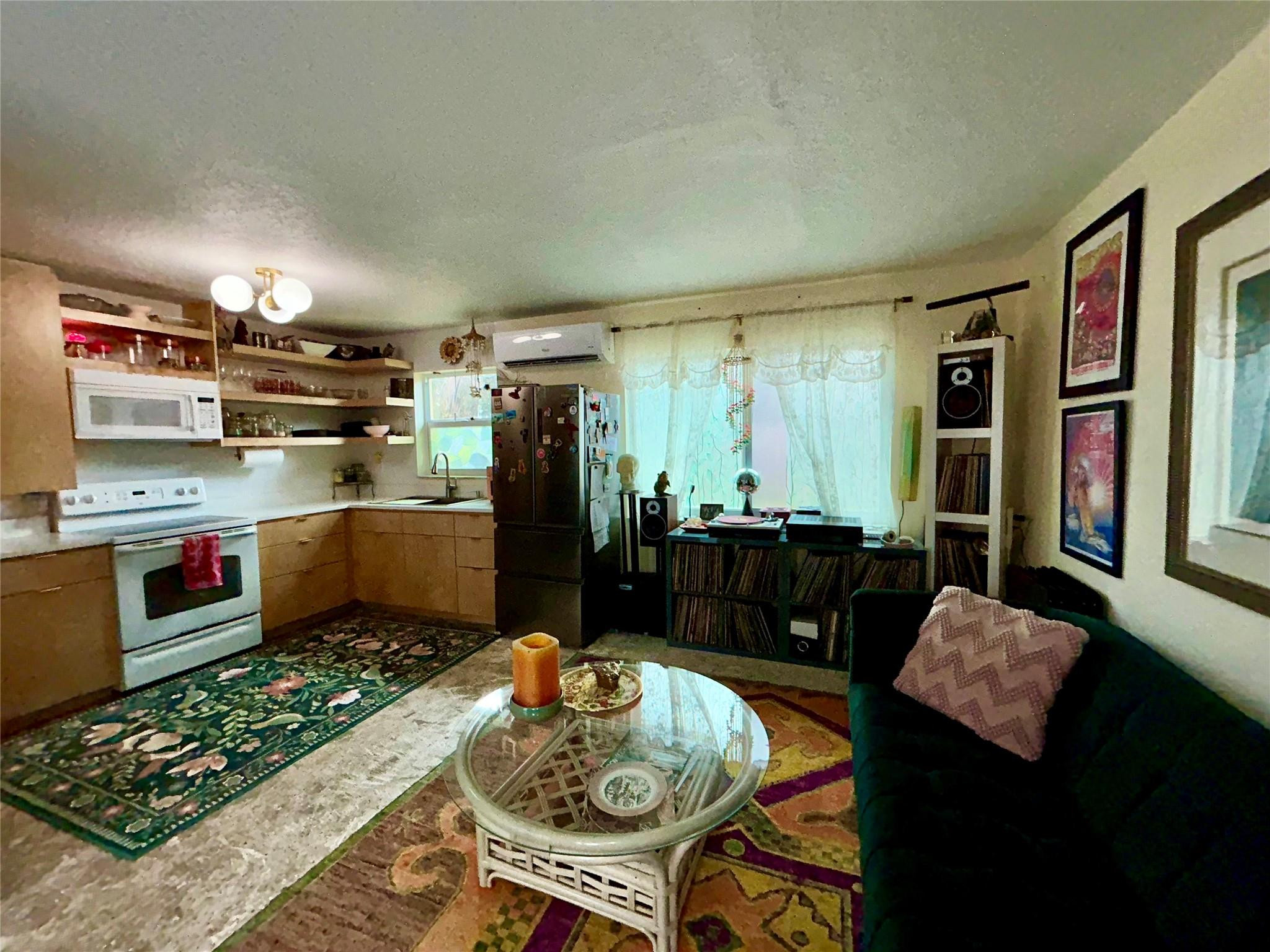 PROGRESSO 2-18 D LOT 16 BLK 63 - Residential Income