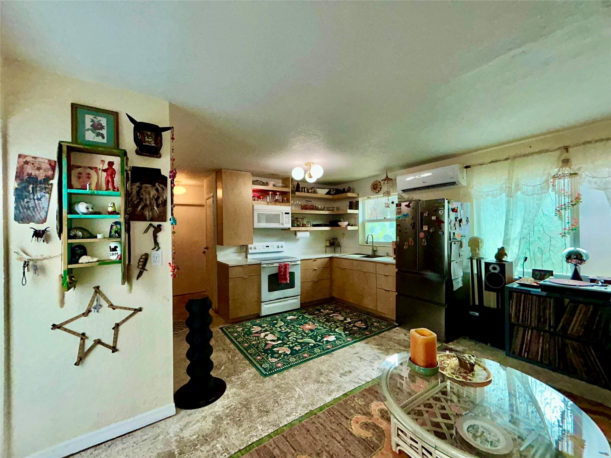 PROGRESSO 2-18 D LOT 16 BLK 63 - Residential Income