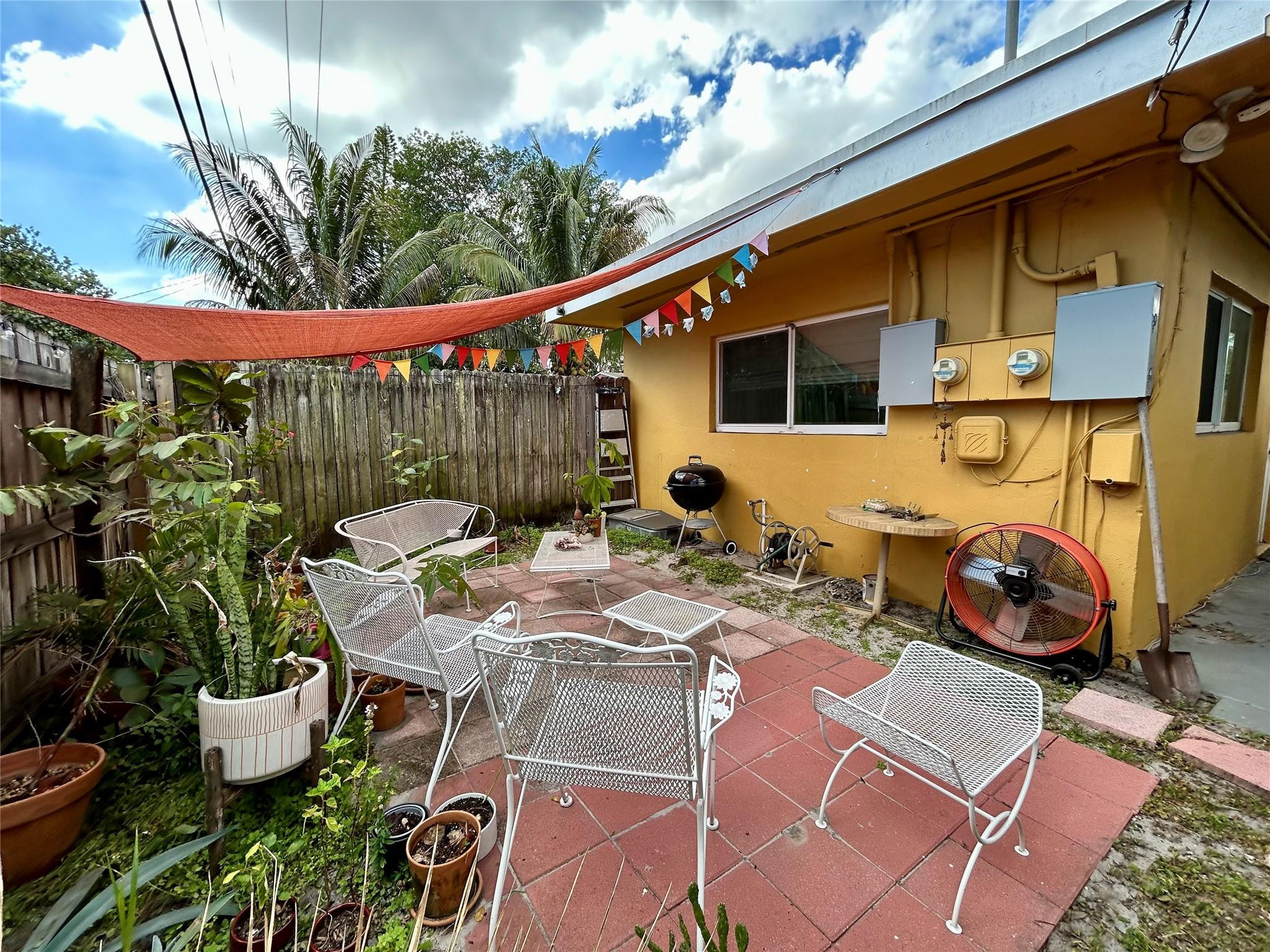 PROGRESSO 2-18 D LOT 16 BLK 63 - Residential Income