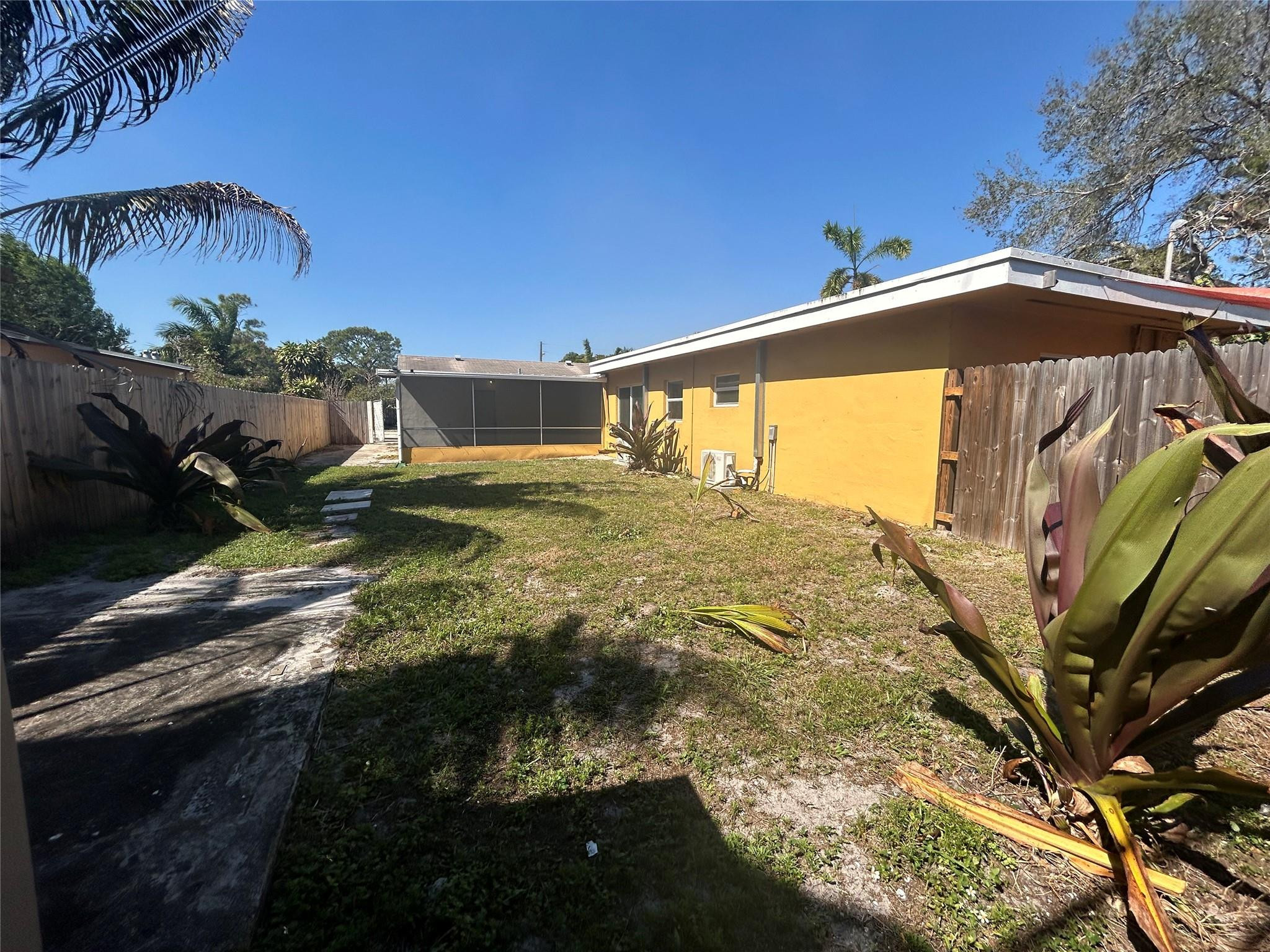 PROGRESSO 2-18 D LOT 16 BLK 63 - Residential Income