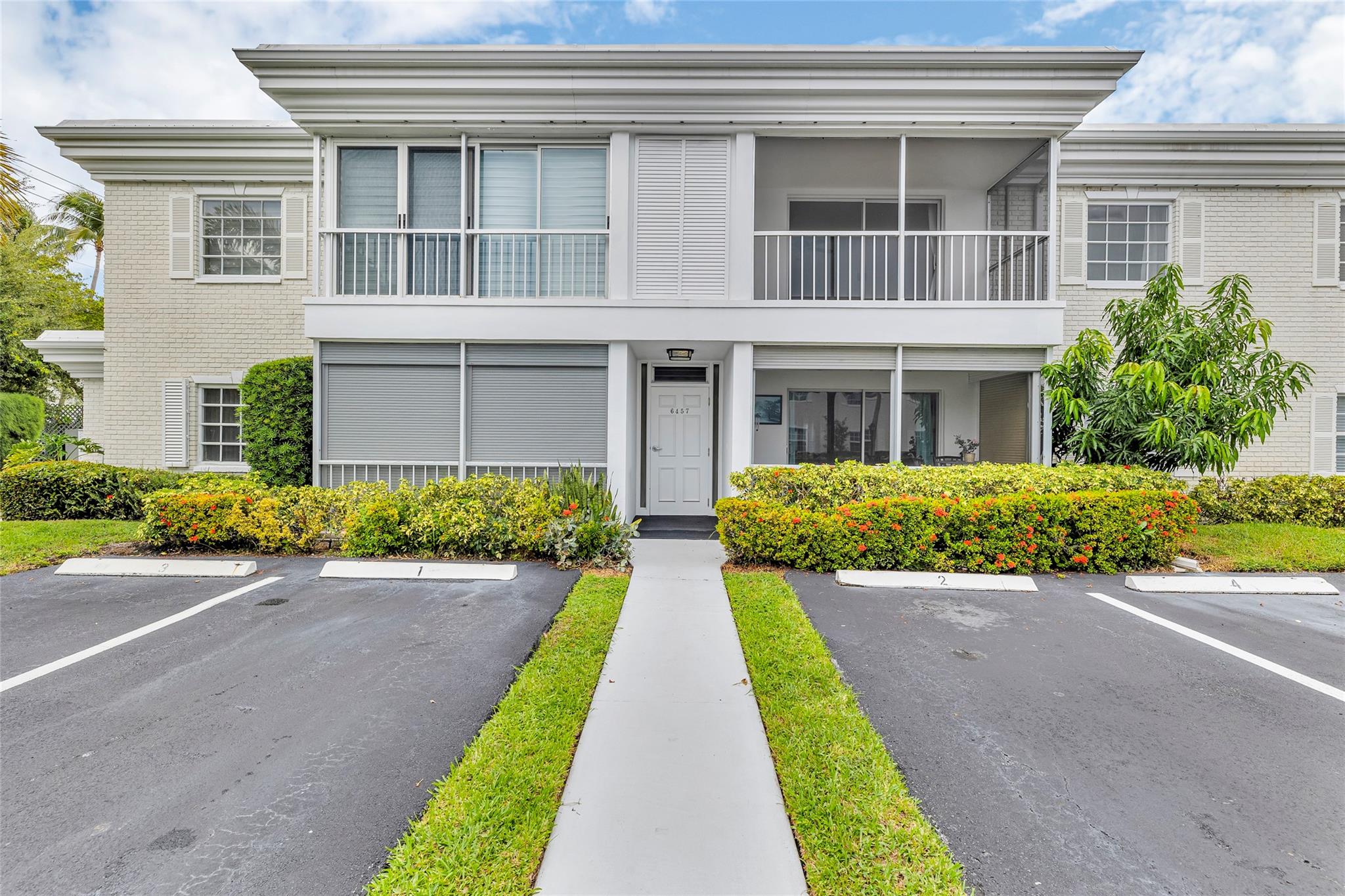 Bay Colony Club Condo - Residential Lease