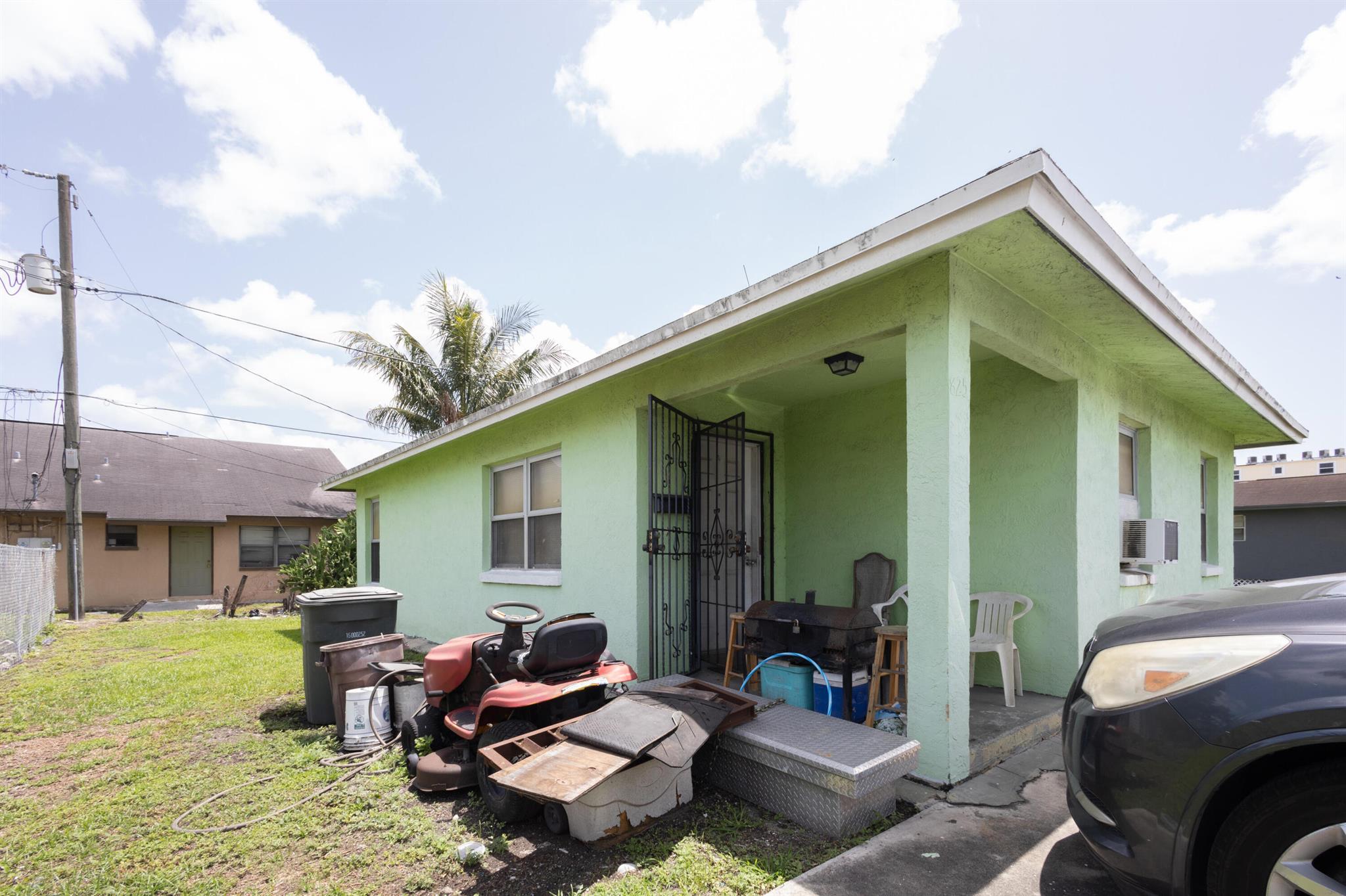 825 Dr Martin Luther King Jr Boulevard W