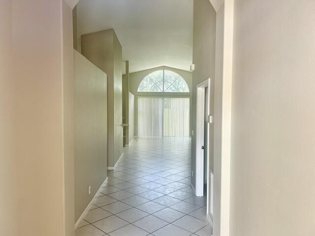 11121 Laurel Walk Road