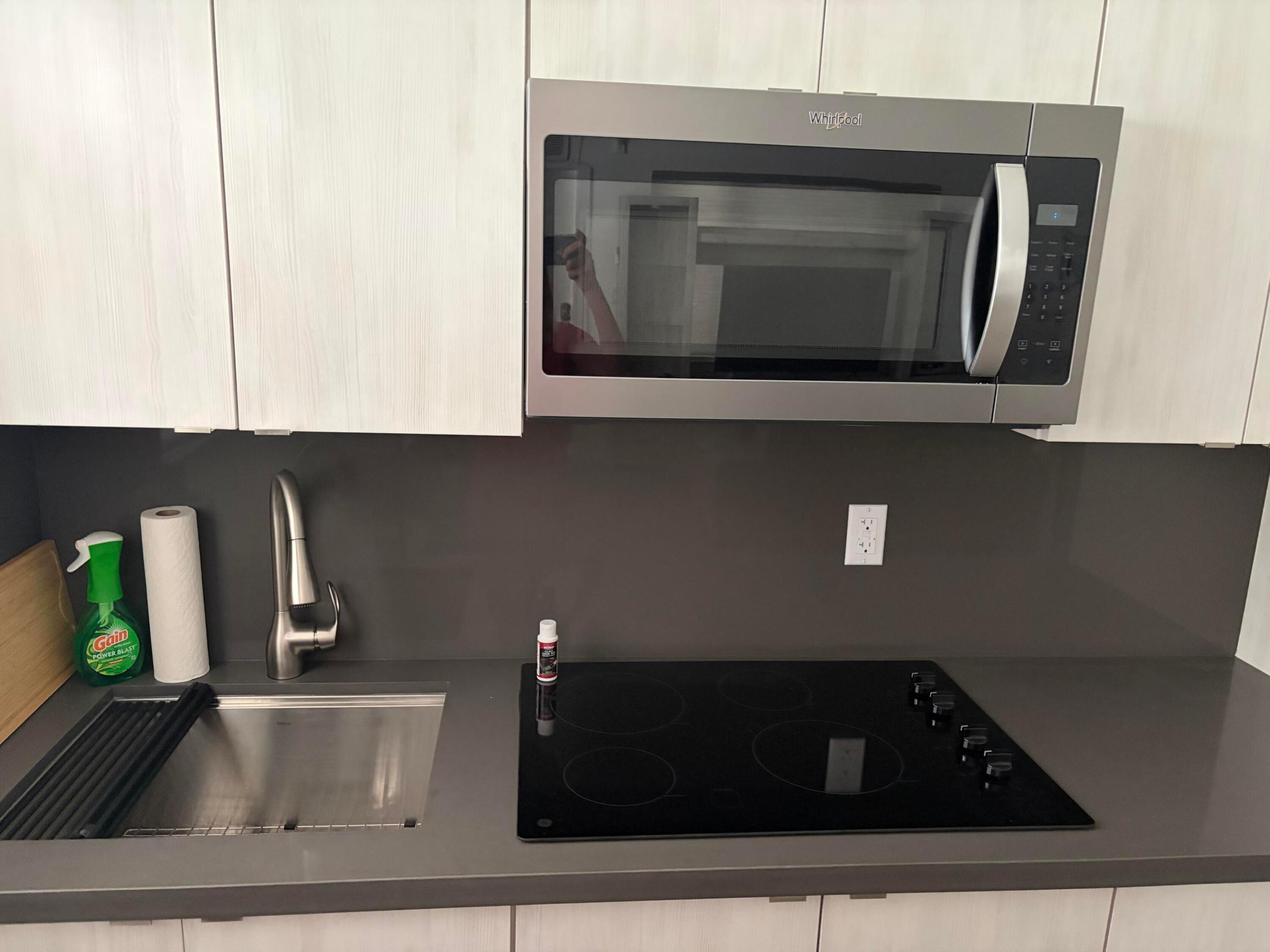 1480 S Ocean Boulevard 111, Lauderdale By The Sea, FL, 33062/$345,000 3 1480 S Ocean Boulevard 111