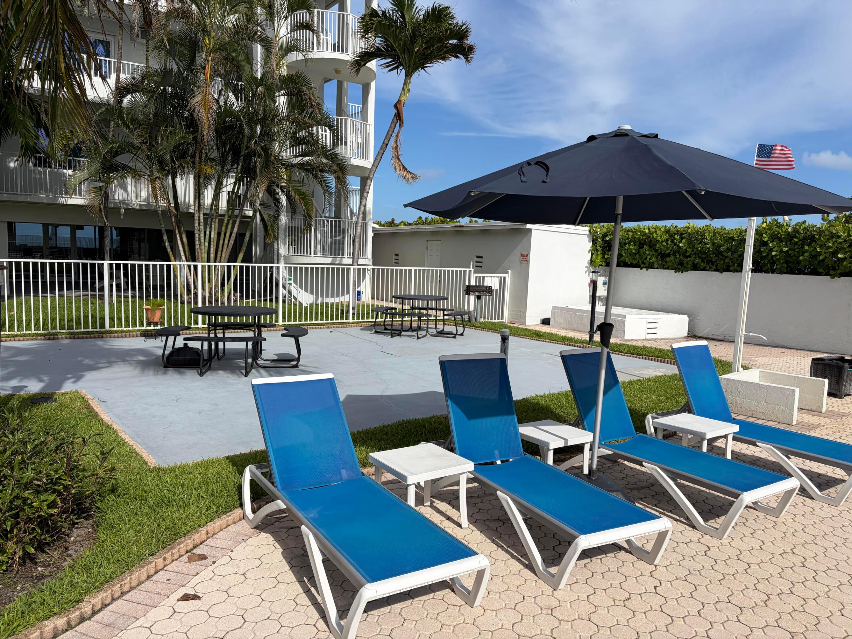 INTERNATIONAL STUDIO APT CONDO - Residential