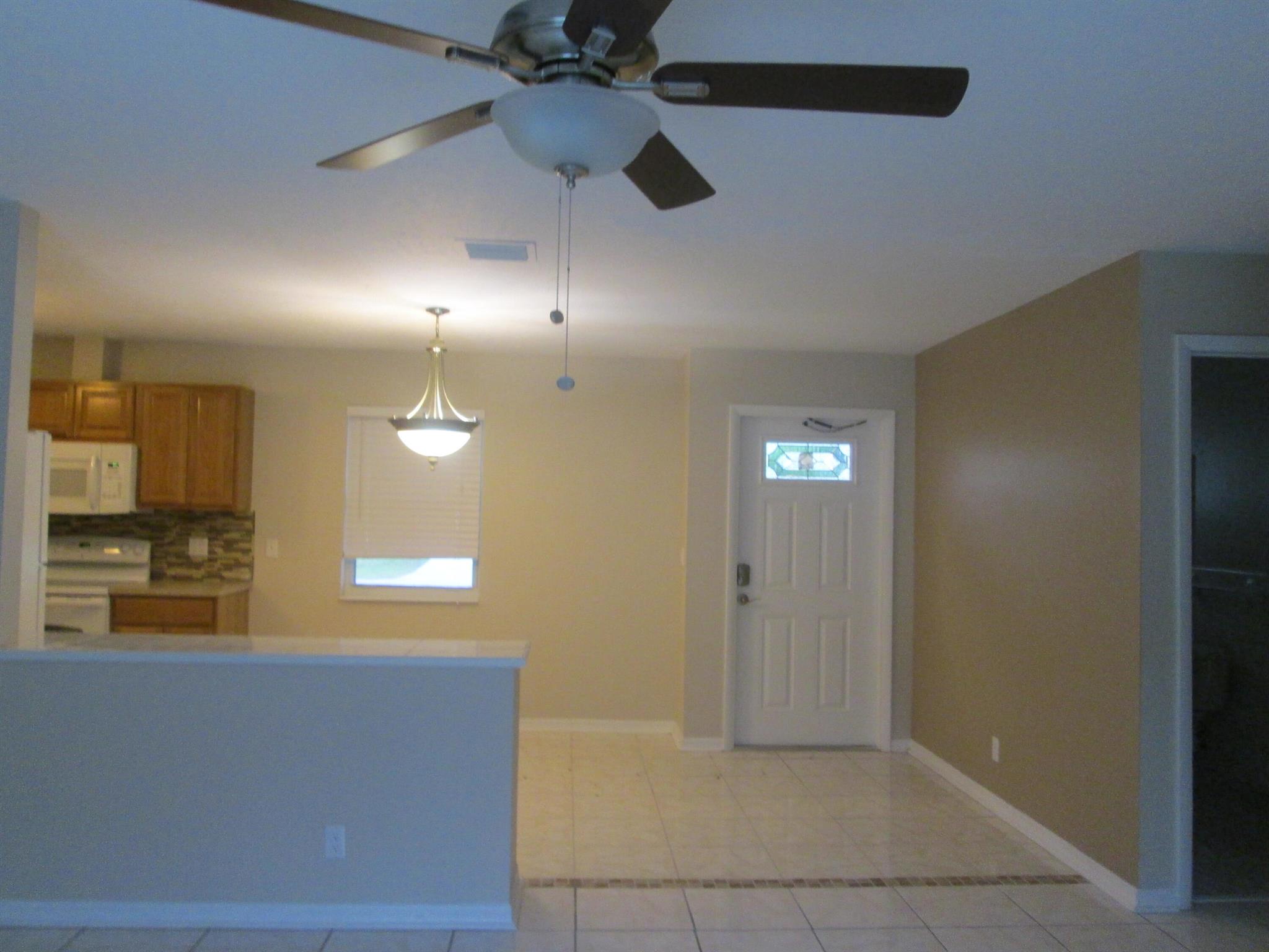 MODEL LAND CO - Residential Lease