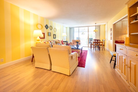 Tiny photo for 806 Cypress Grove Lane #511, Pompano Beach, FL 33069 (MLS # B26085486)