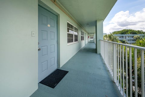 Tiny photo for 806 Cypress Grove Lane #511, Pompano Beach, FL 33069 (MLS # B26085486)