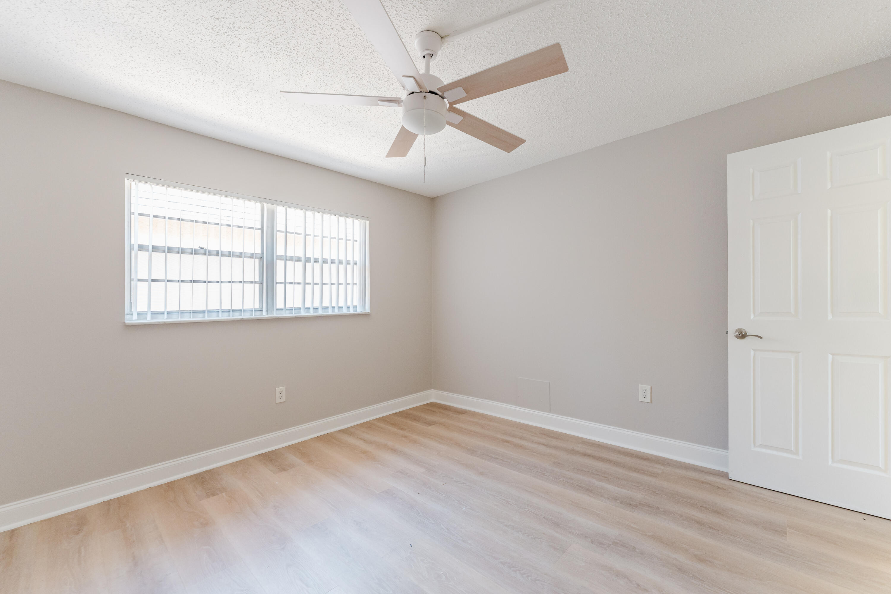 BOCA TOWNE CENTRE CONDO - Residential