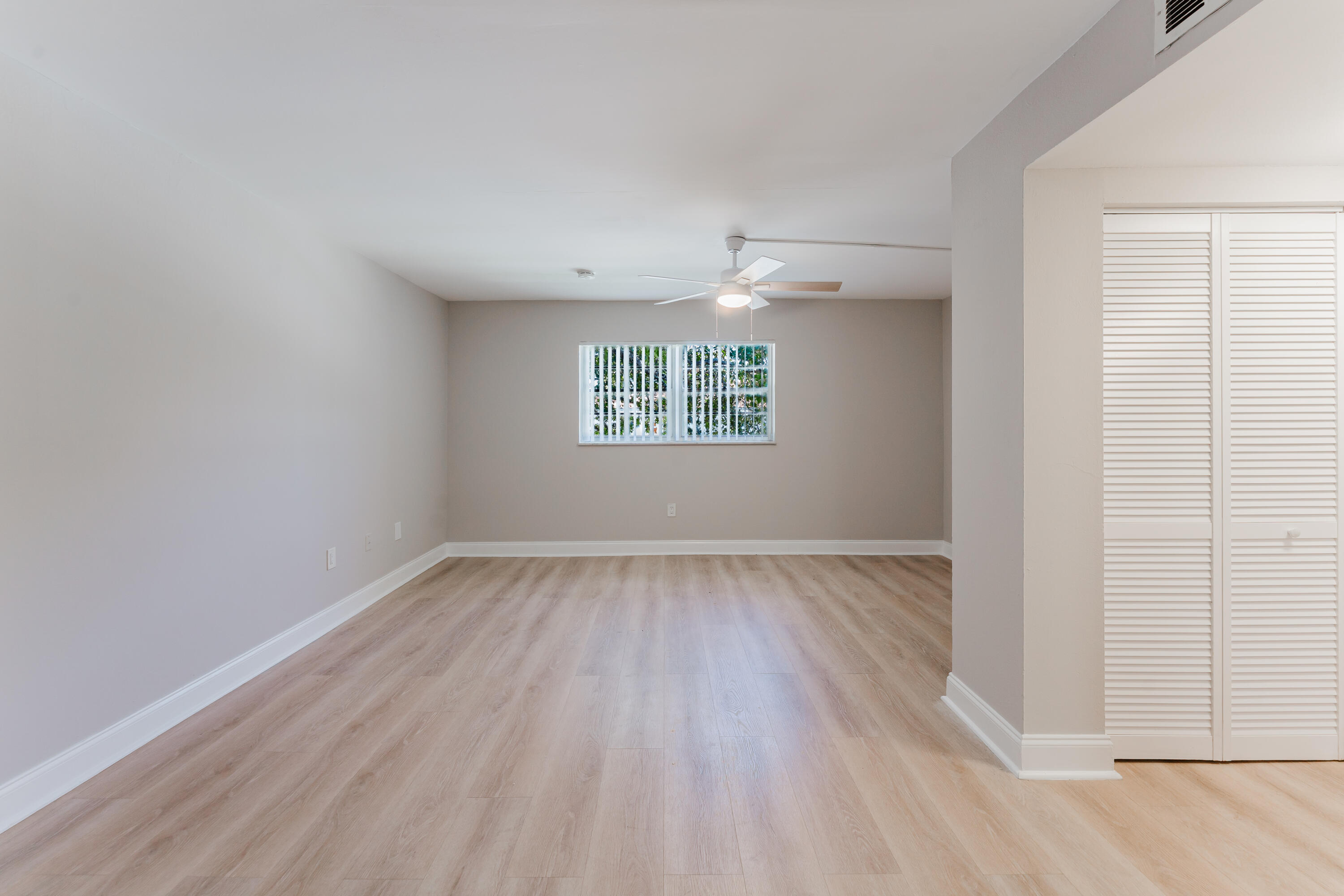 BOCA TOWNE CENTRE CONDO - Residential