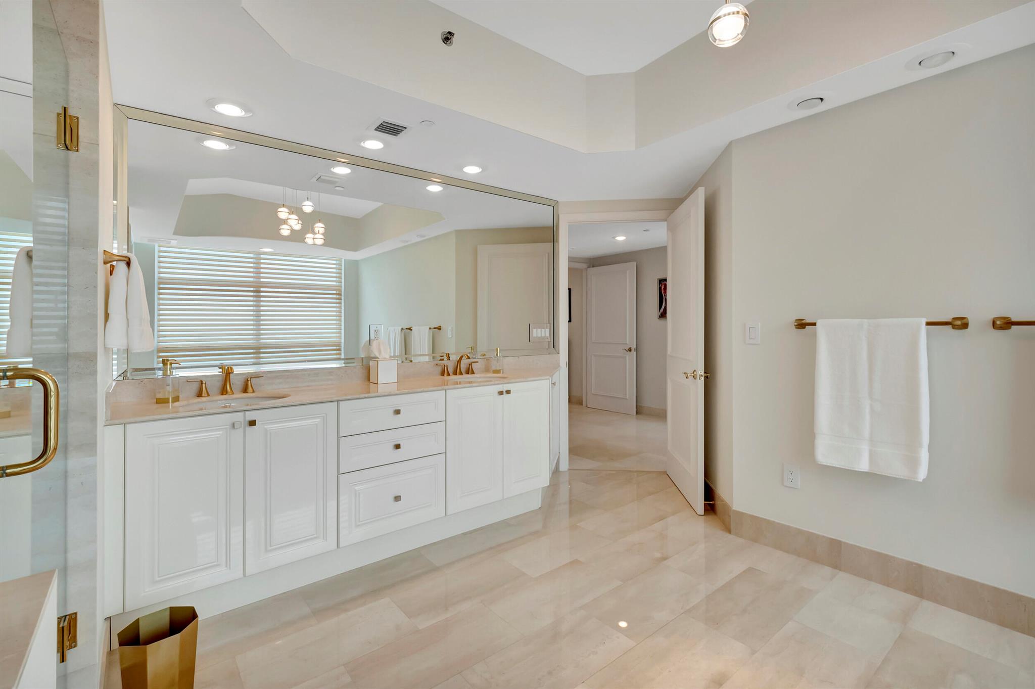 TOSCANA SOUTH TOWER III - Residential