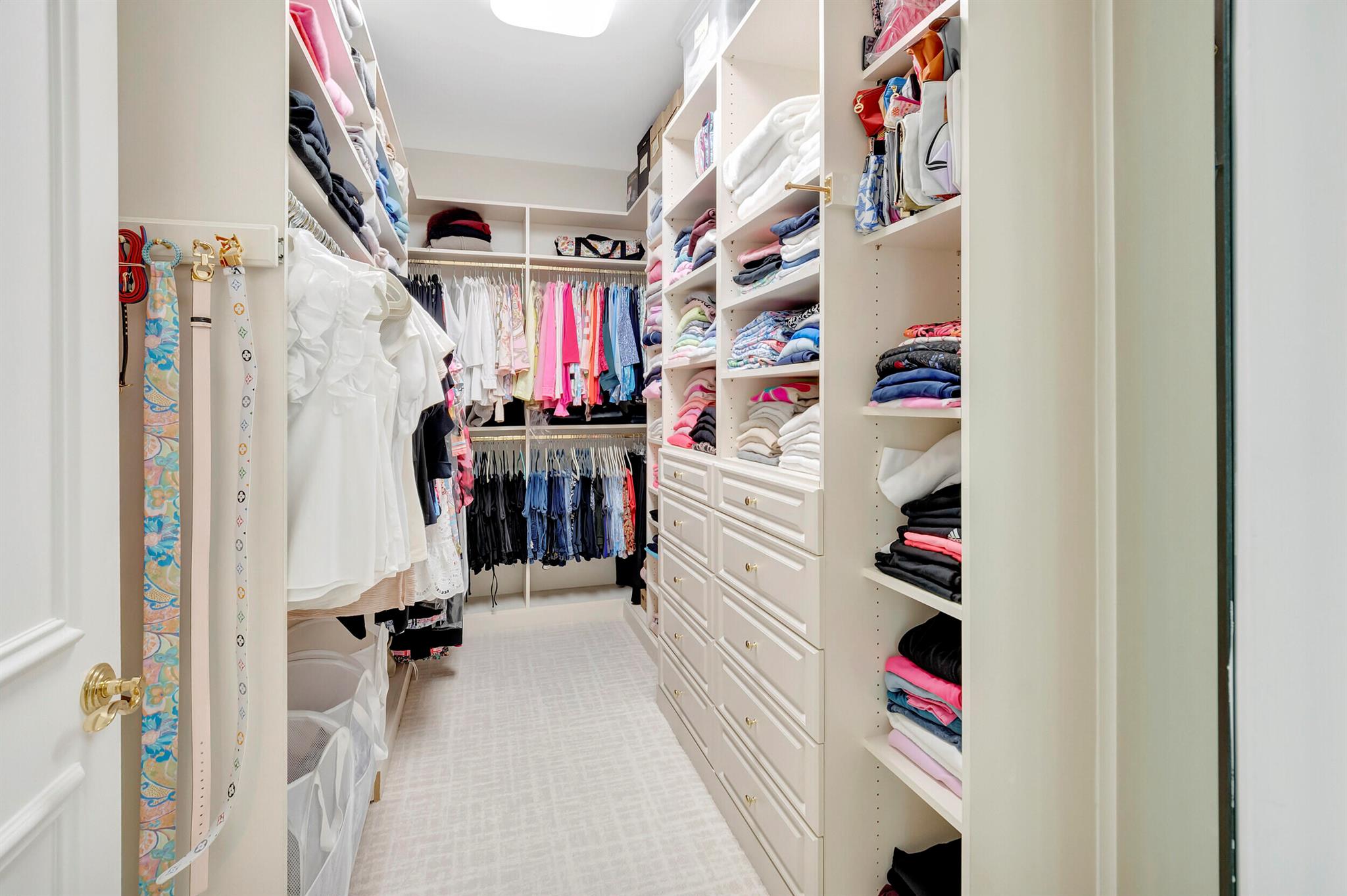 TOSCANA SOUTH TOWER III - Residential