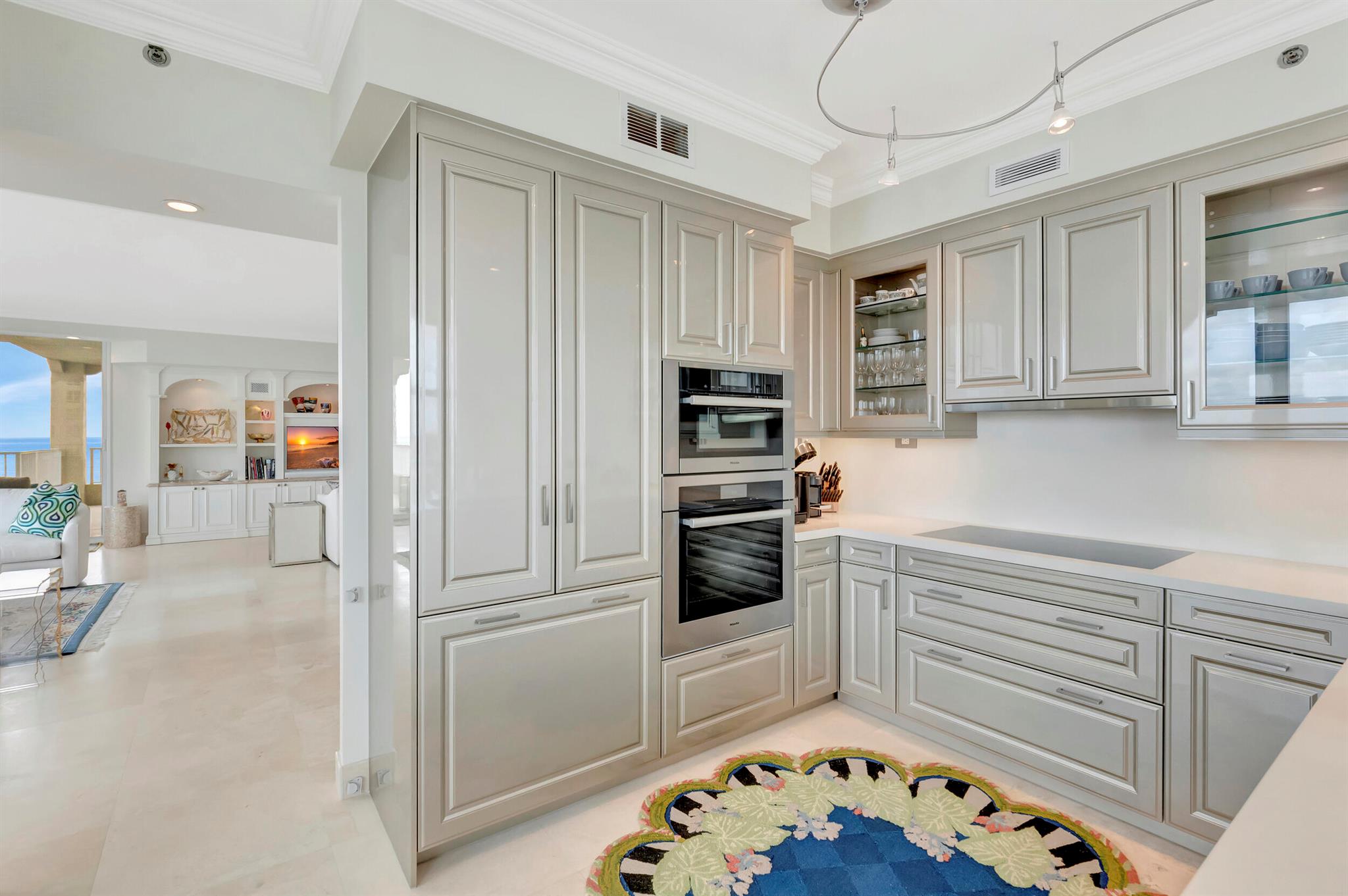 TOSCANA SOUTH TOWER III - Residential