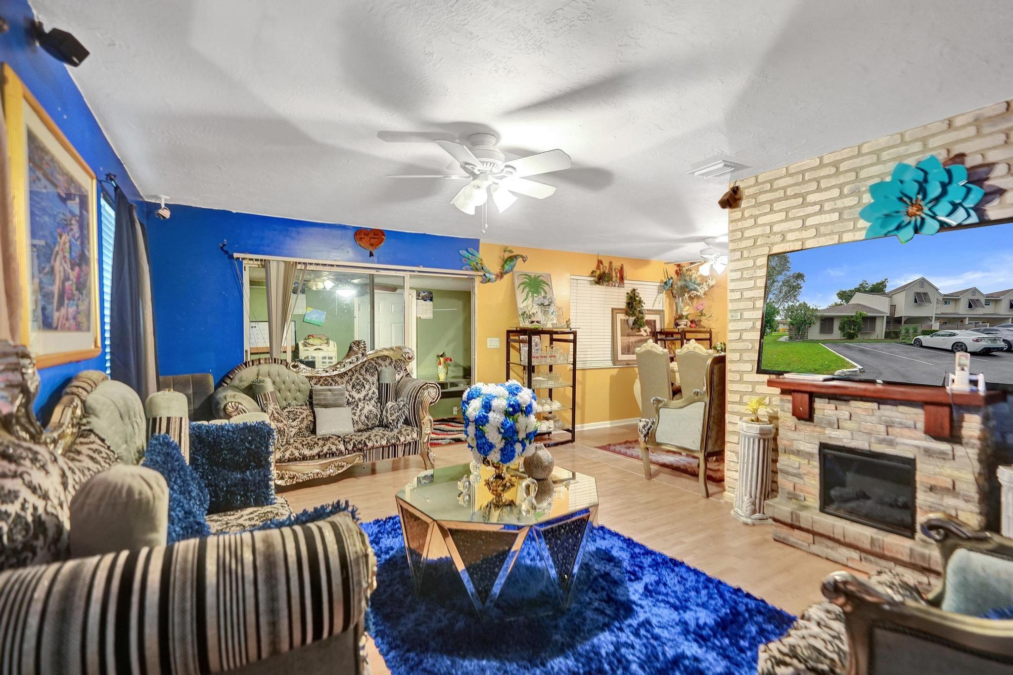 WOODLAKE SHORES - Residential