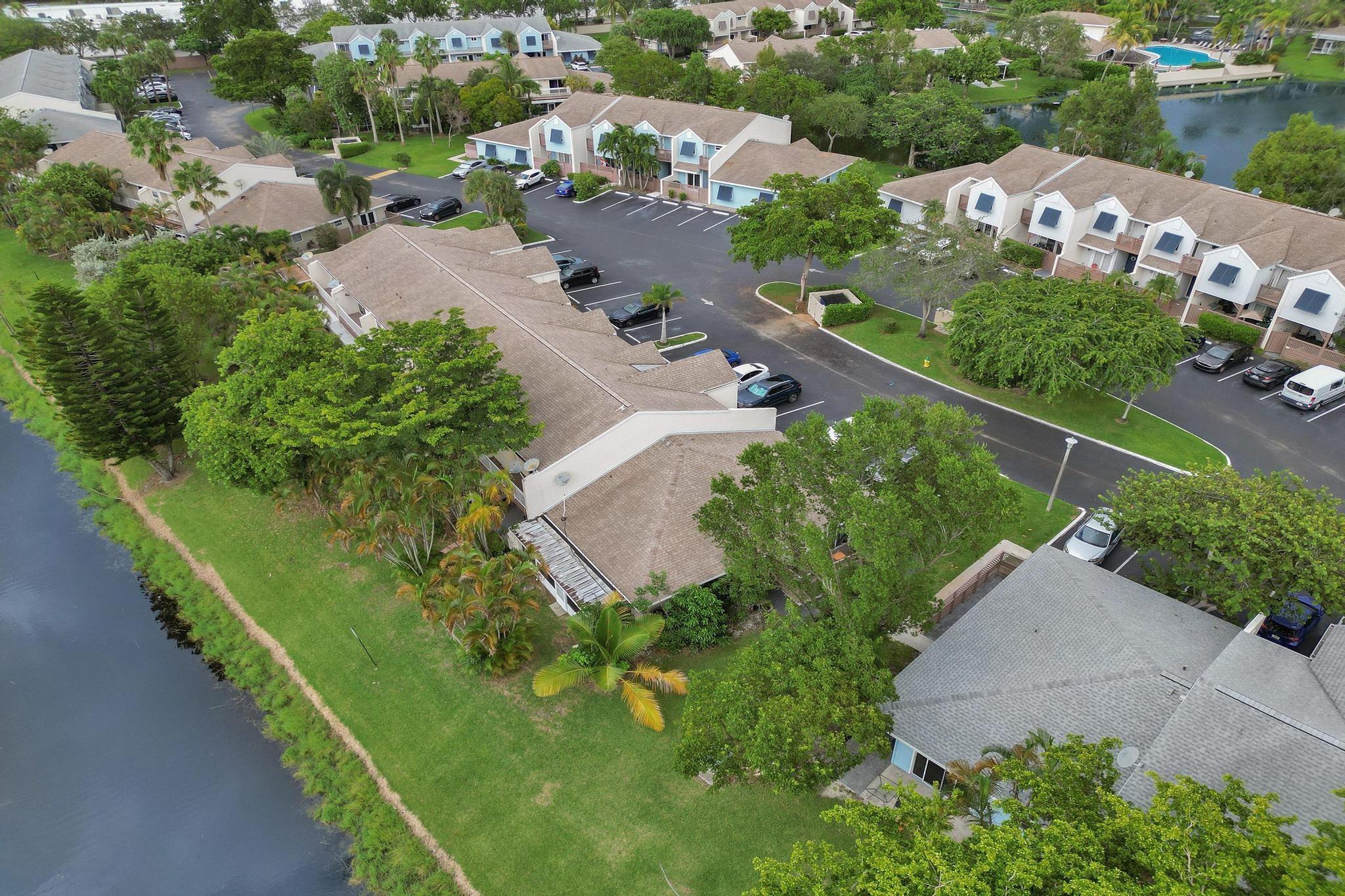 WOODLAKE SHORES - Residential
