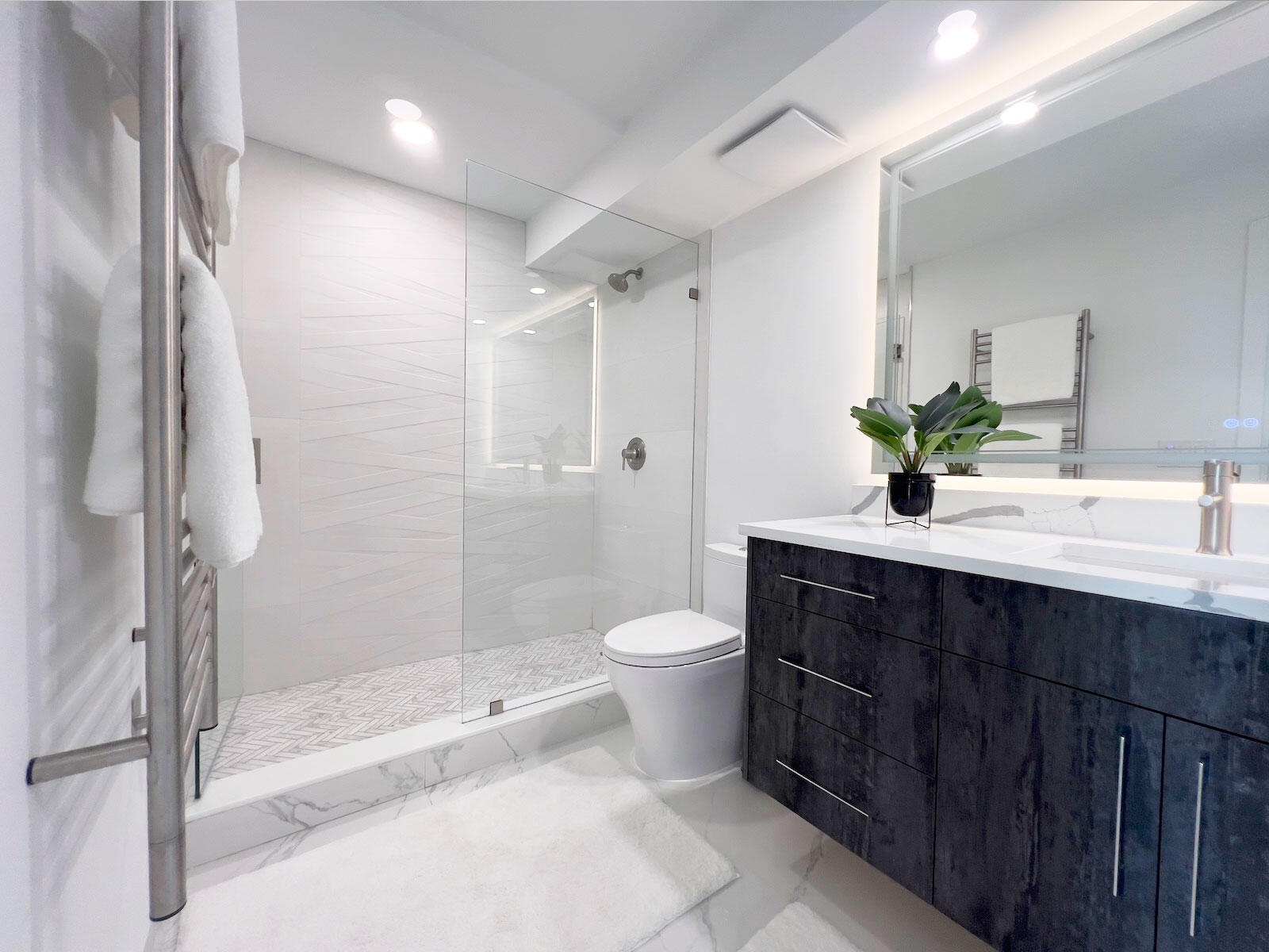 BARCLAY CONDO - Residential Lease