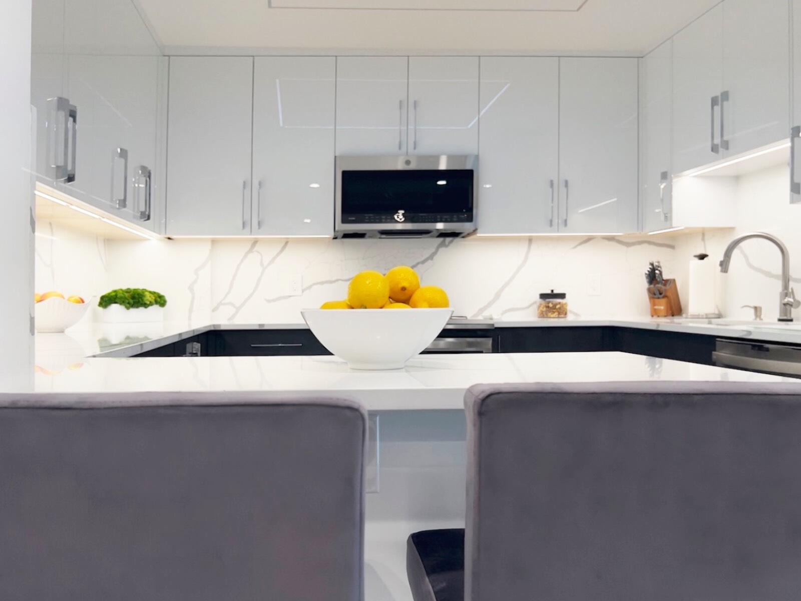 BARCLAY CONDO - Residential Lease