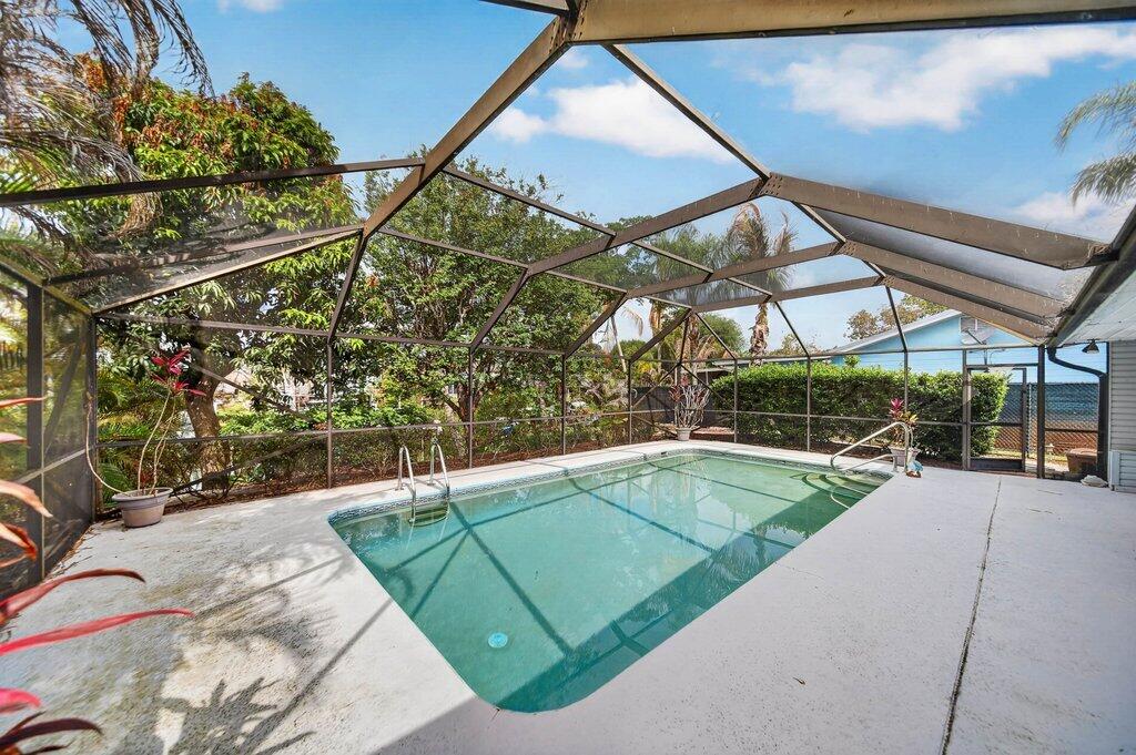 RUSTIC HILLS - Residential