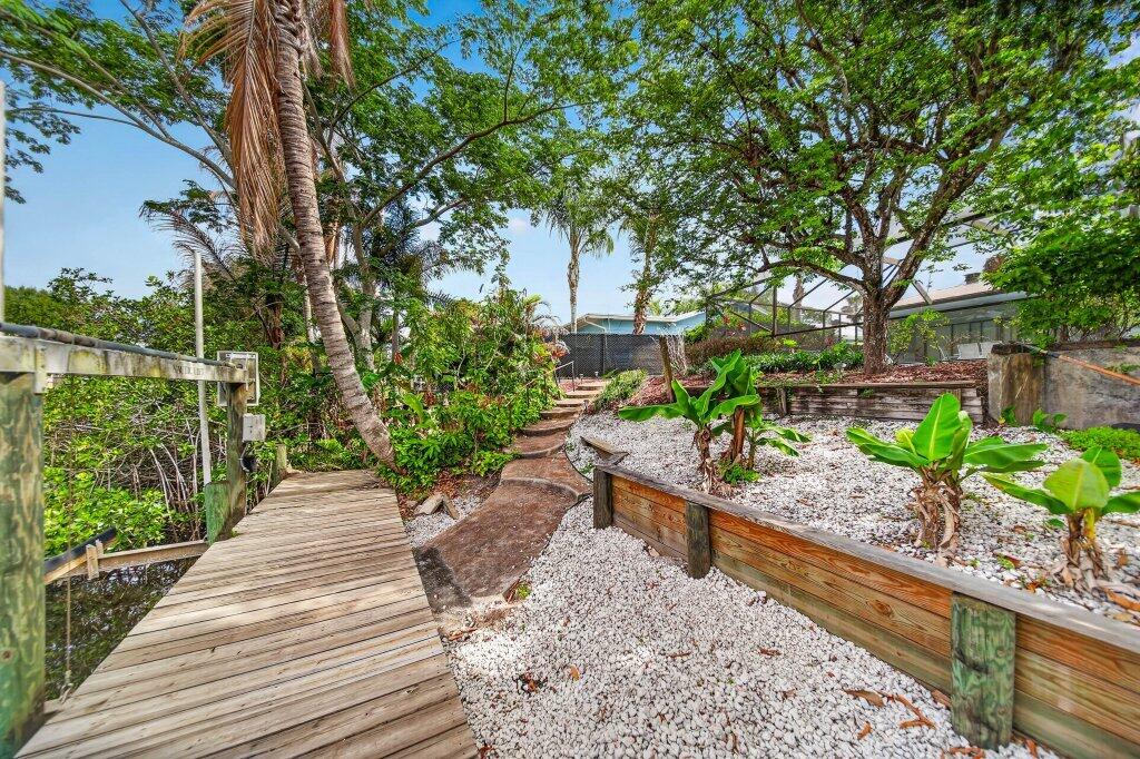 RUSTIC HILLS - Residential