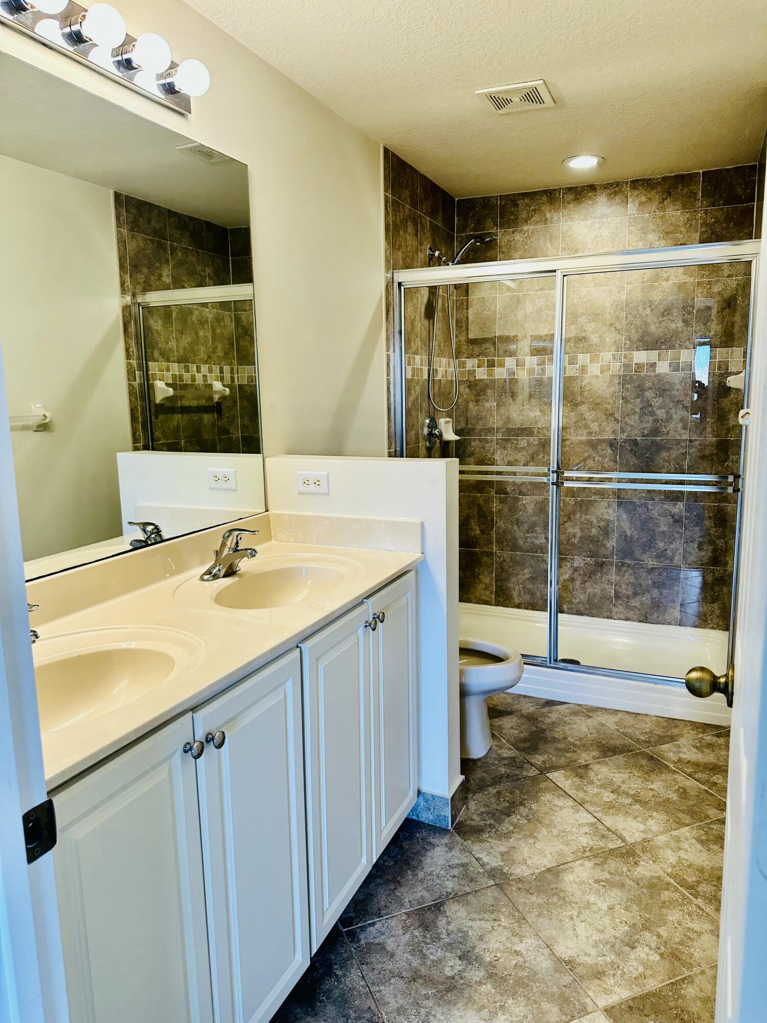 MARTINS CROSSING - Residential