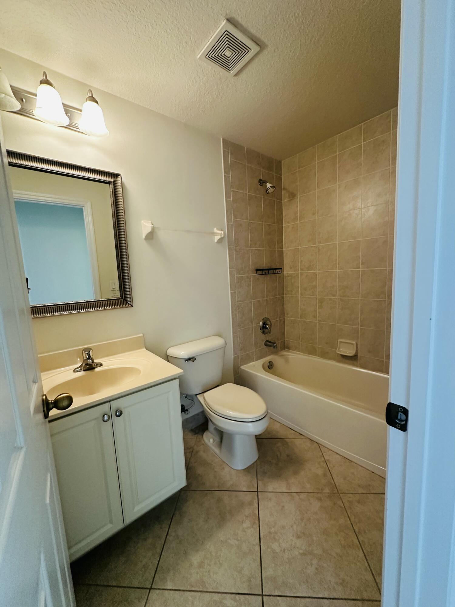 MARTINS CROSSING - Residential