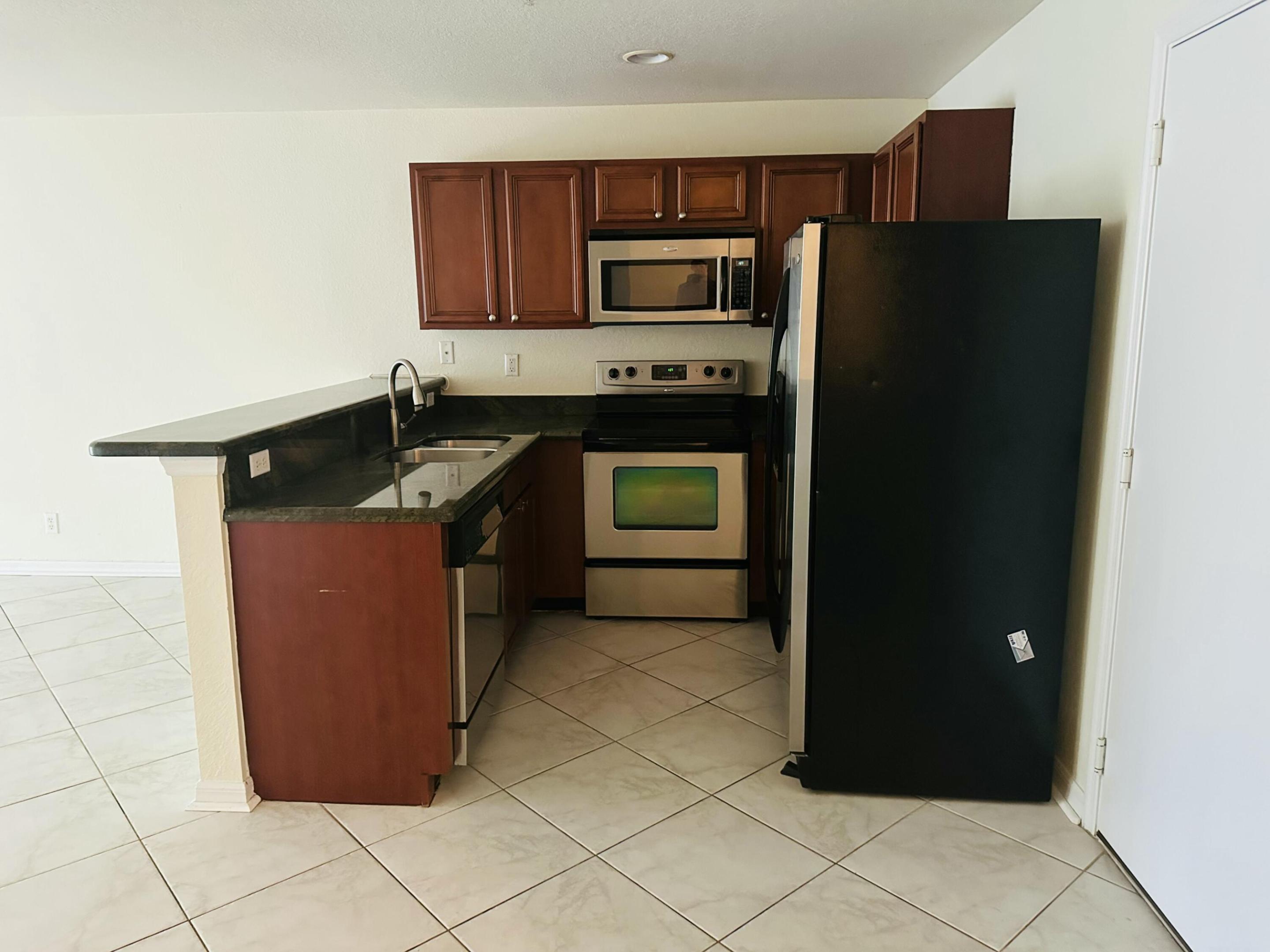 MARTINS CROSSING - Residential