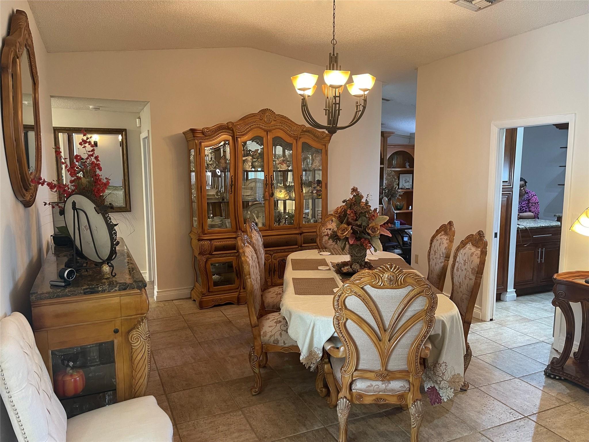 Valencia Grove - Residential