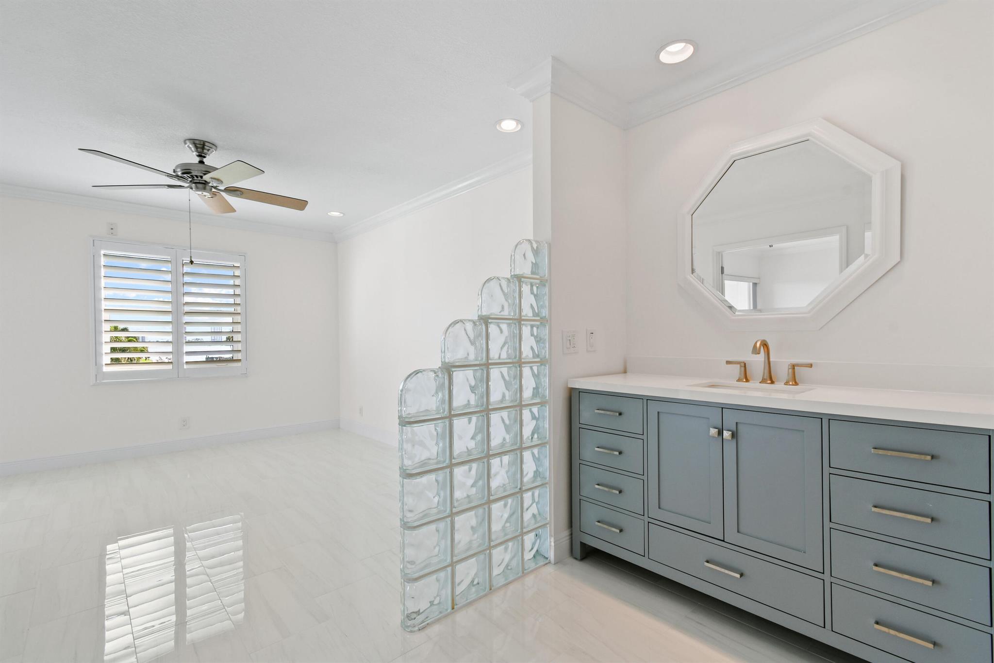 NORTHPORT CONDO APTS - Residential