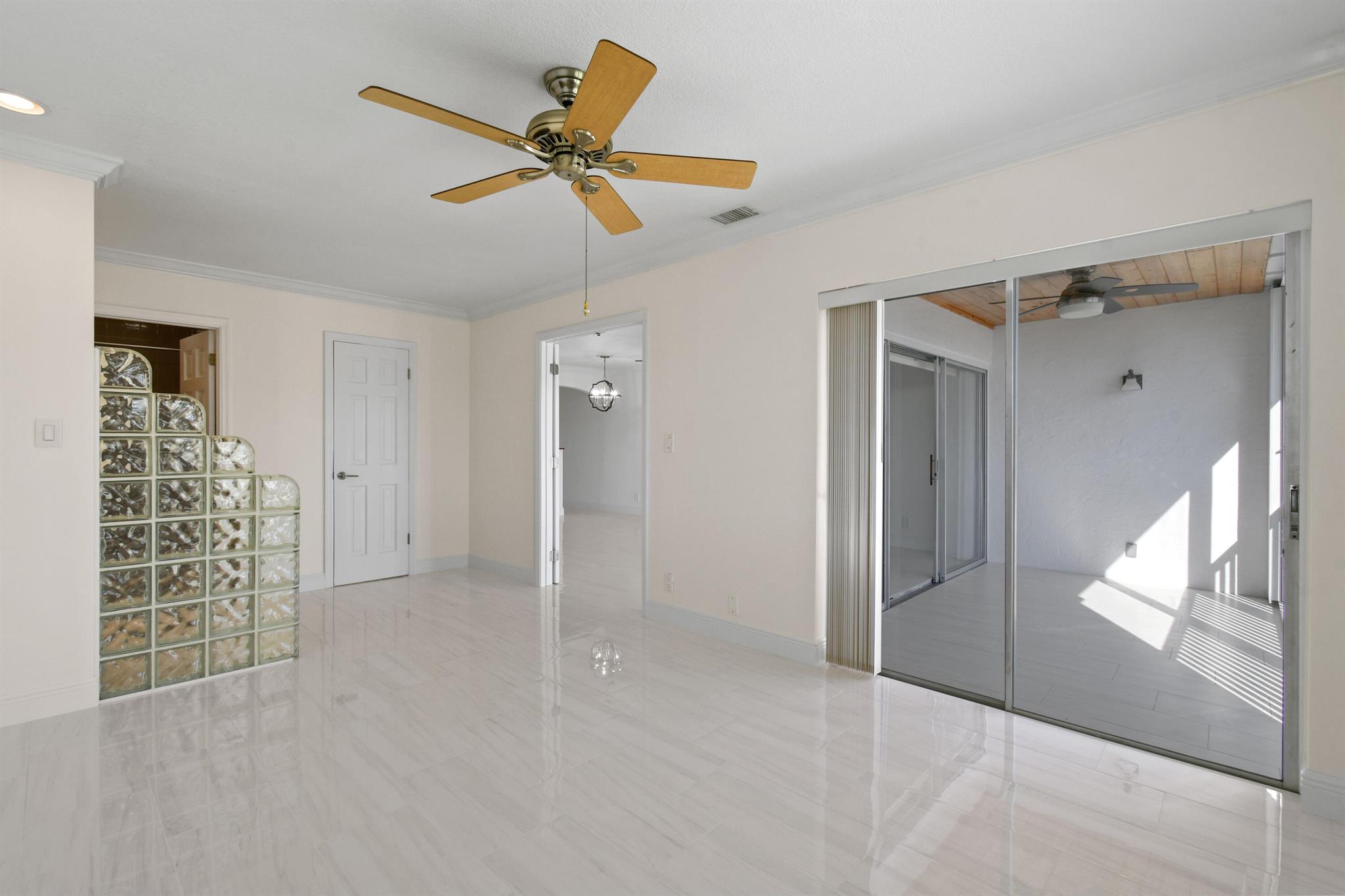 NORTHPORT CONDO APTS - Residential