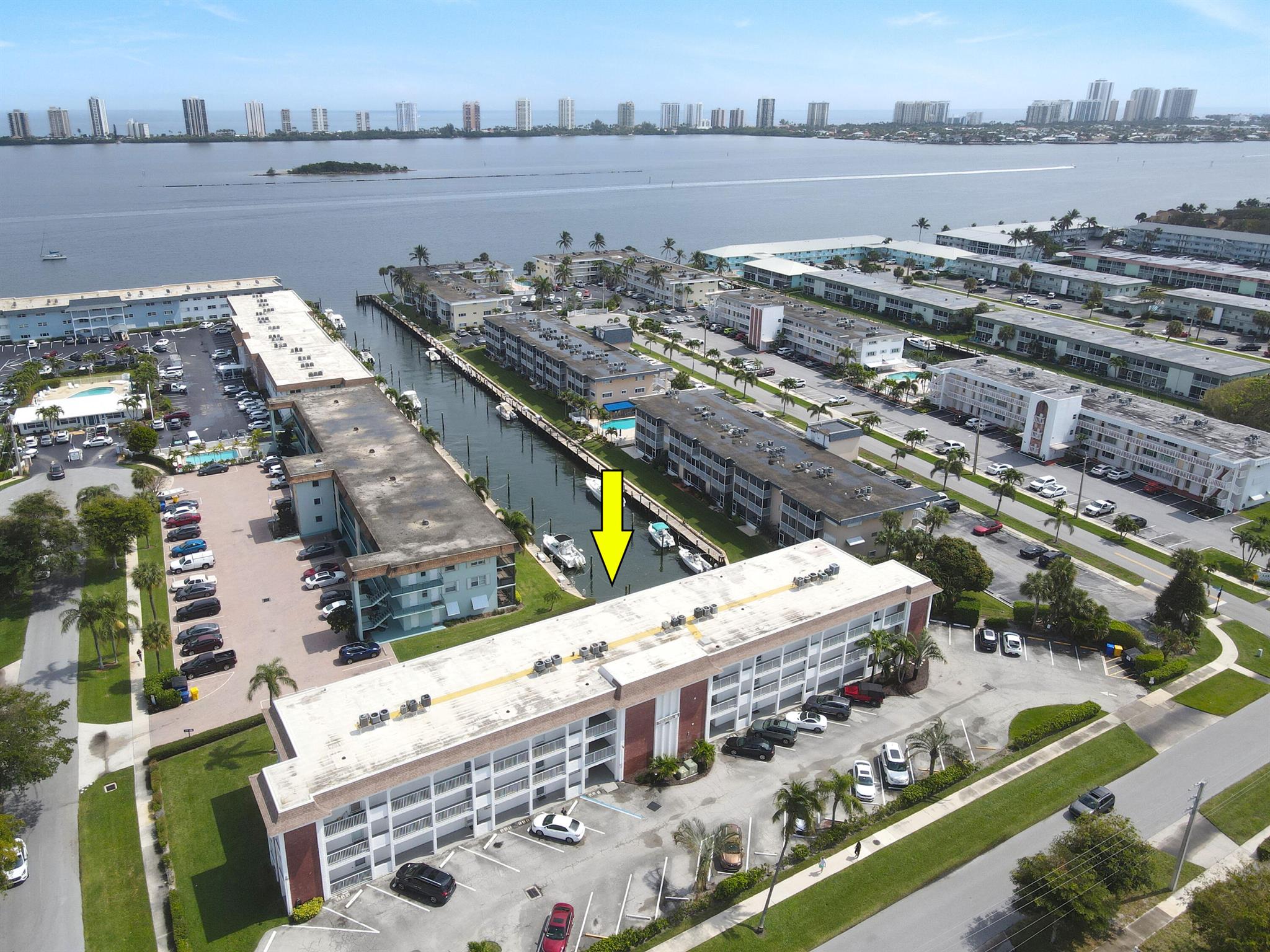 NORTHPORT CONDO APTS - Residential