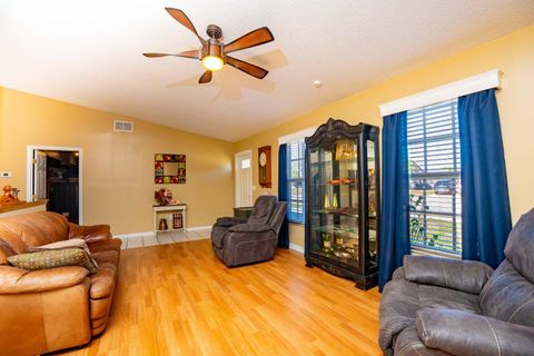 Tiny photo for 7791 Blairwood Circle N, Lake Worth, FL 33467 (MLS # R11166489)