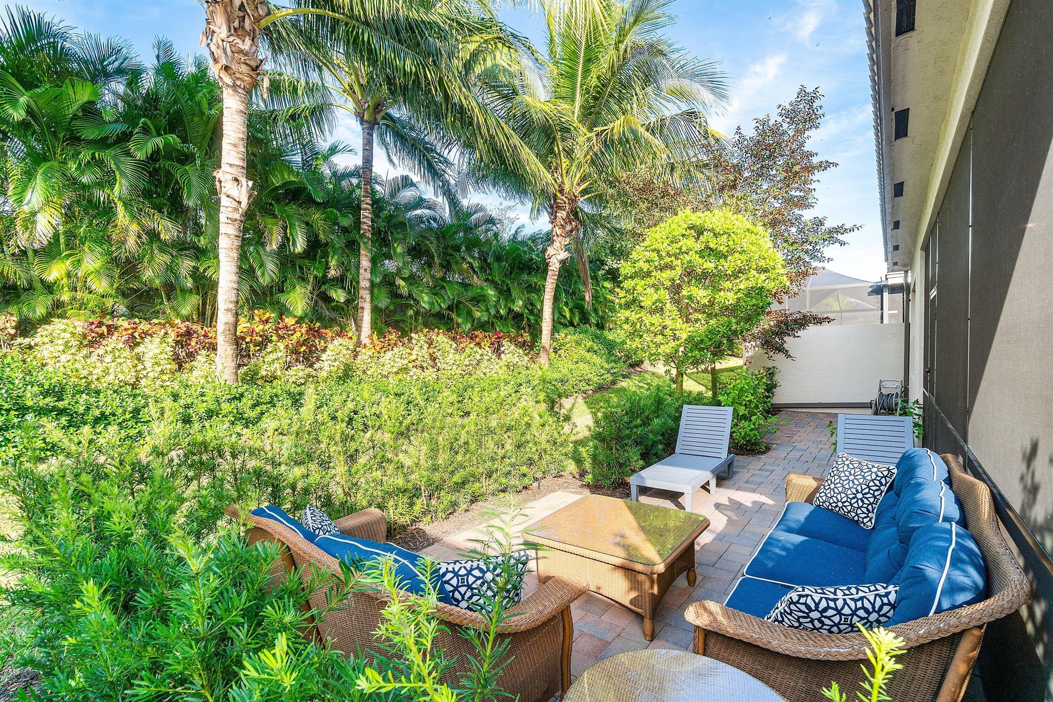 VALENCIA SOUND - Residential