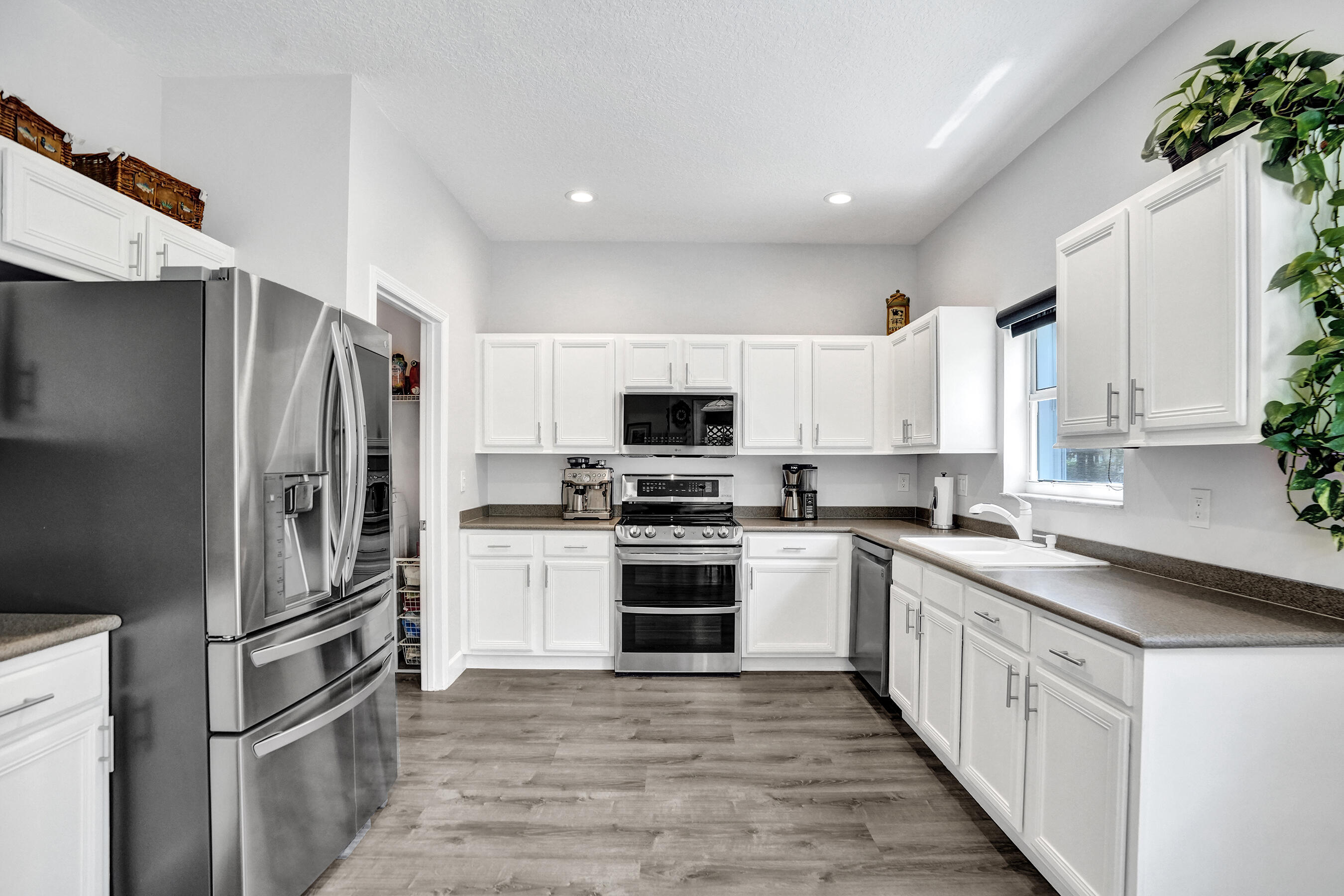 LAKEVIEW WEST / Vizcaya - Residential