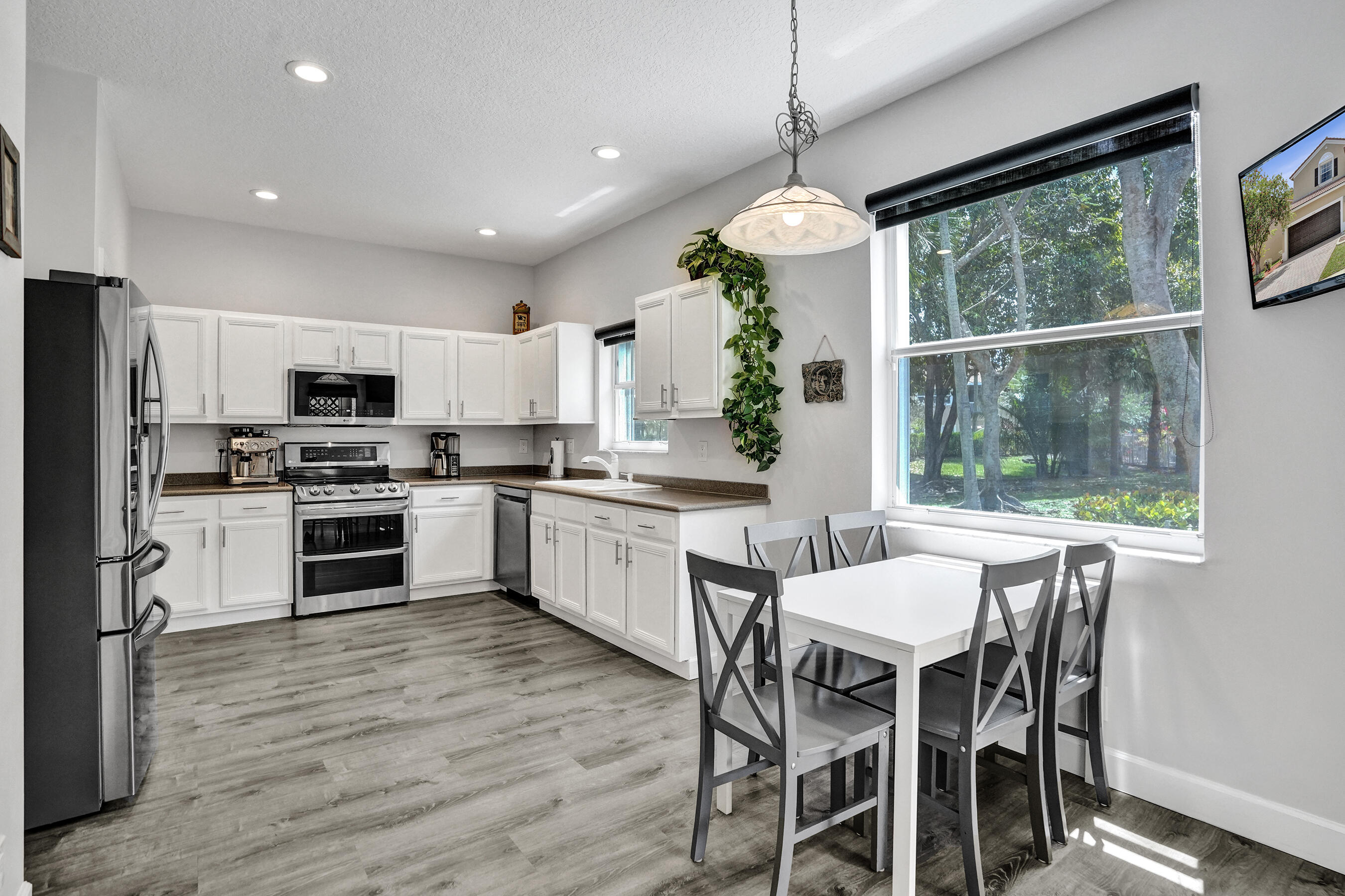 LAKEVIEW WEST / Vizcaya - Residential