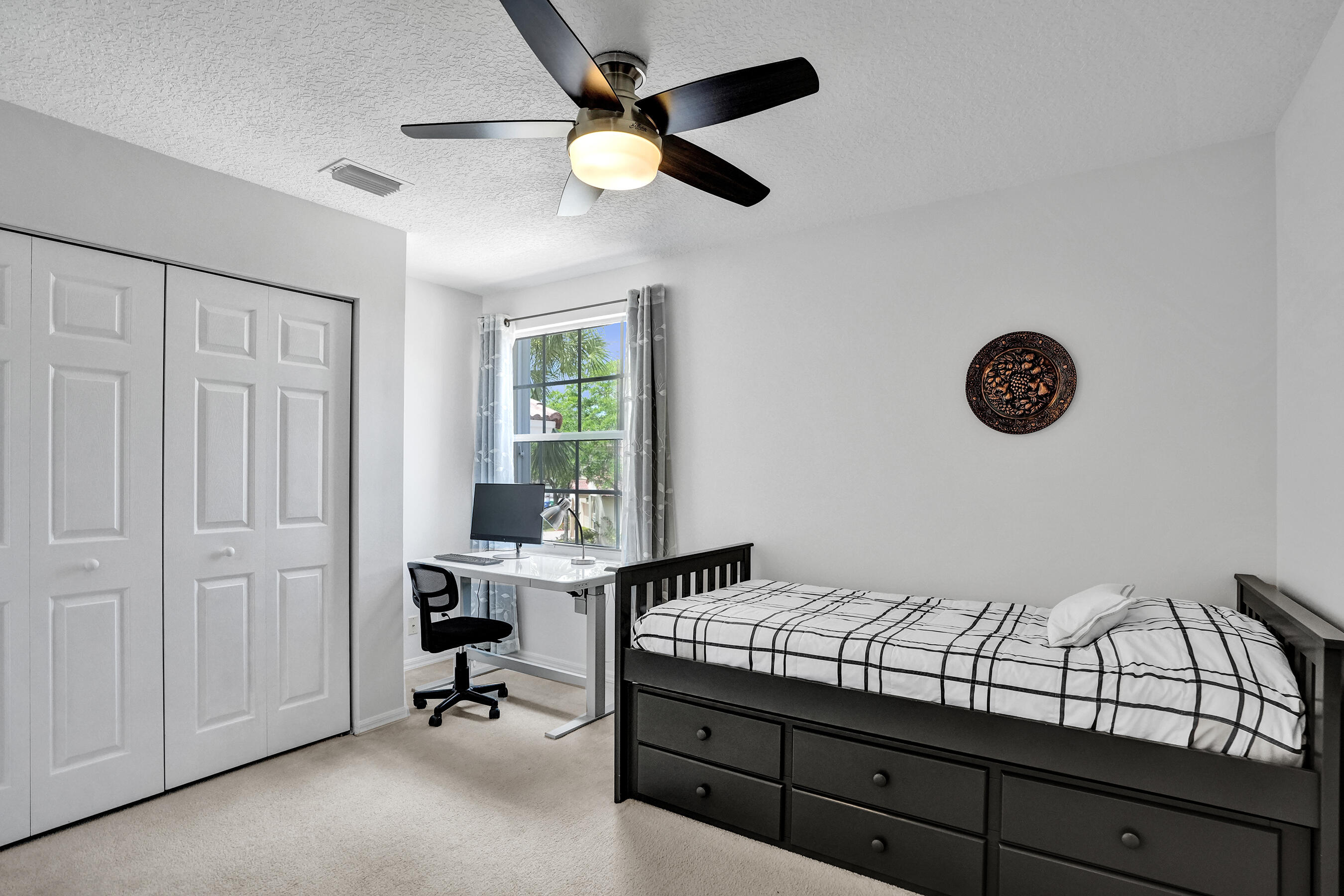 LAKEVIEW WEST / Vizcaya - Residential